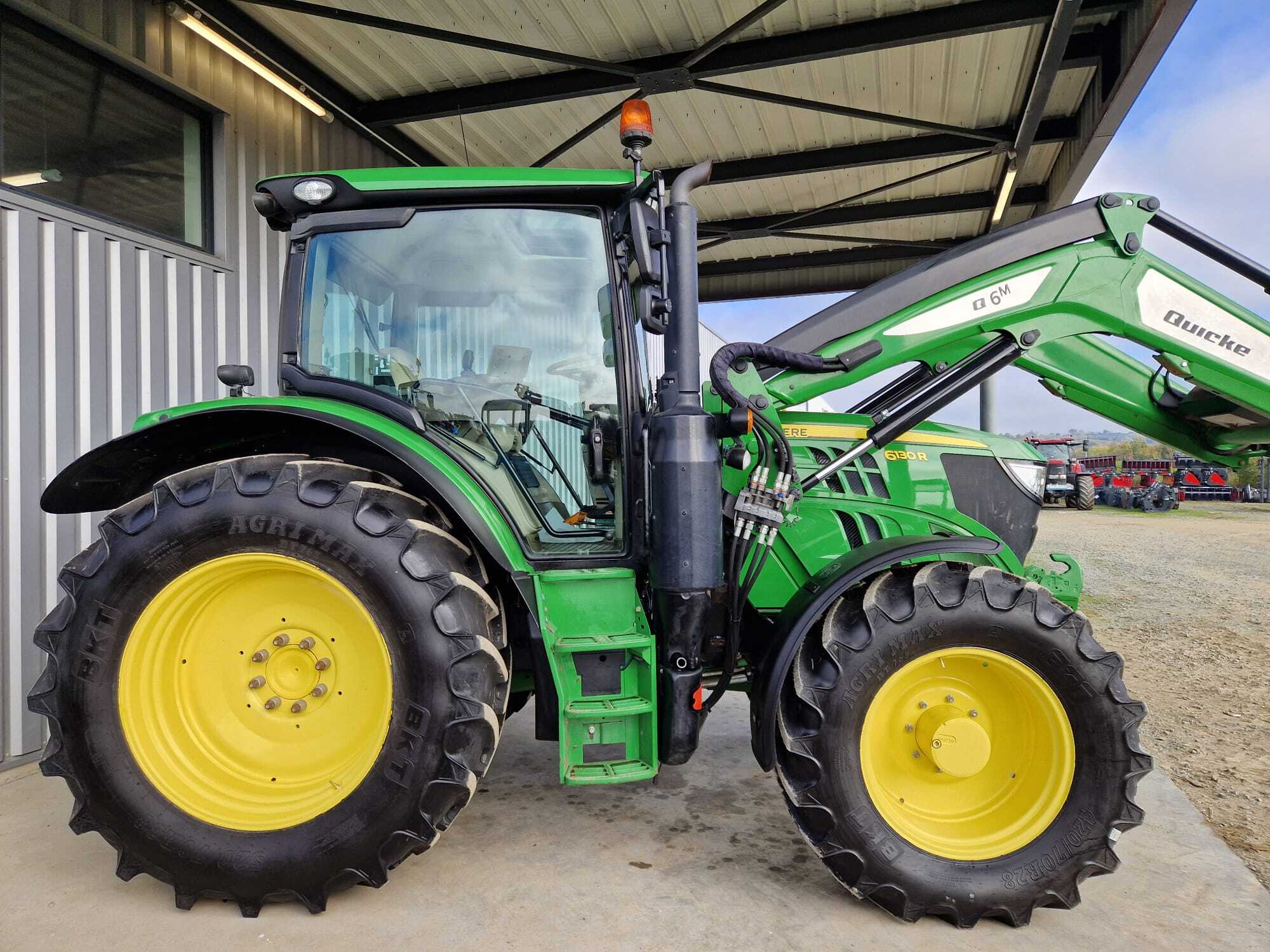 JOHN DEERE 6130R