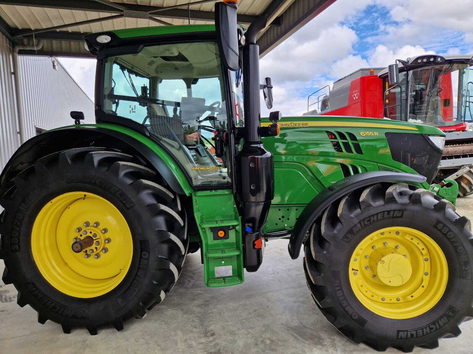 JOHN DEERE 6155R