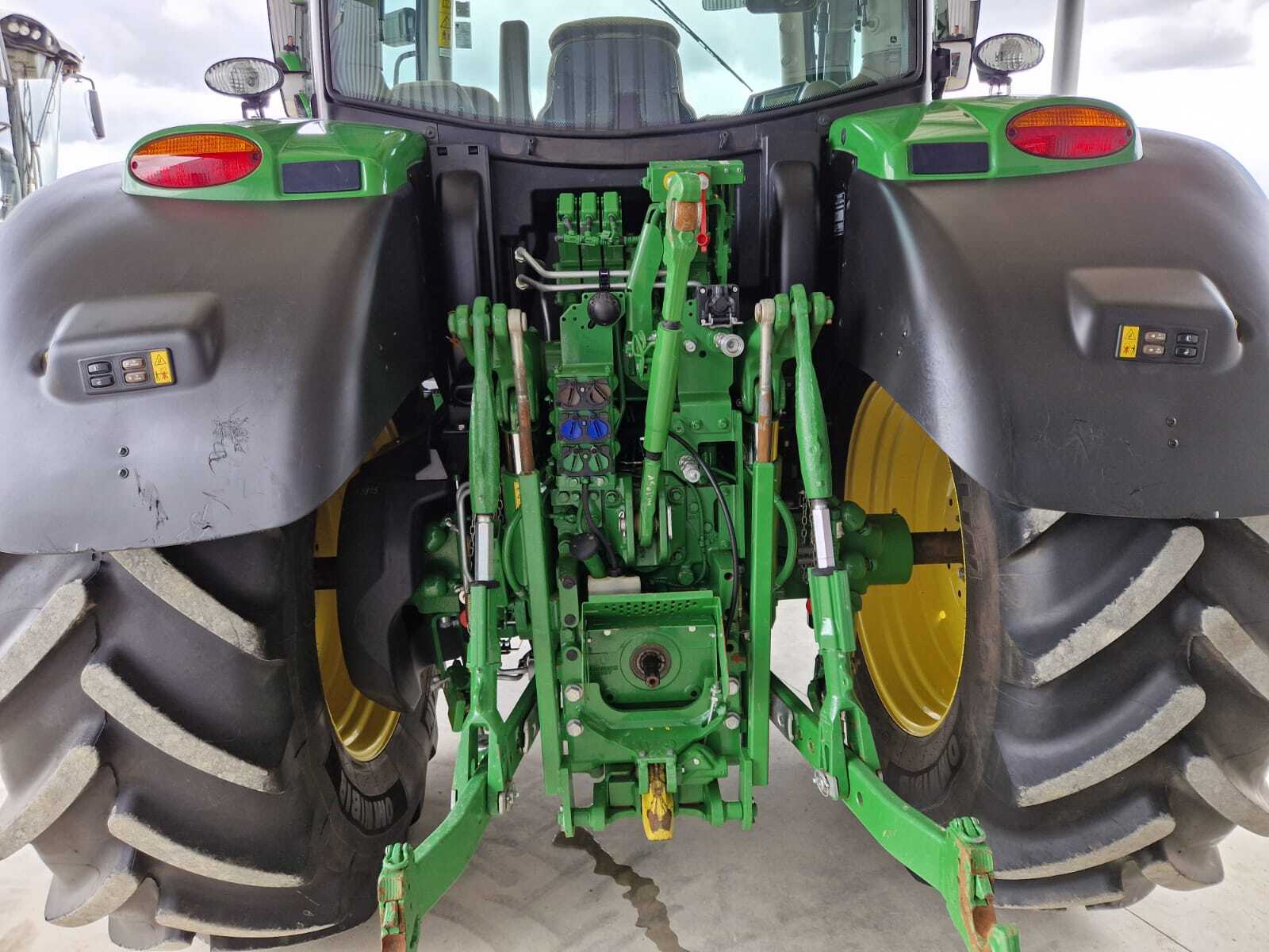 JOHN DEERE 6155R