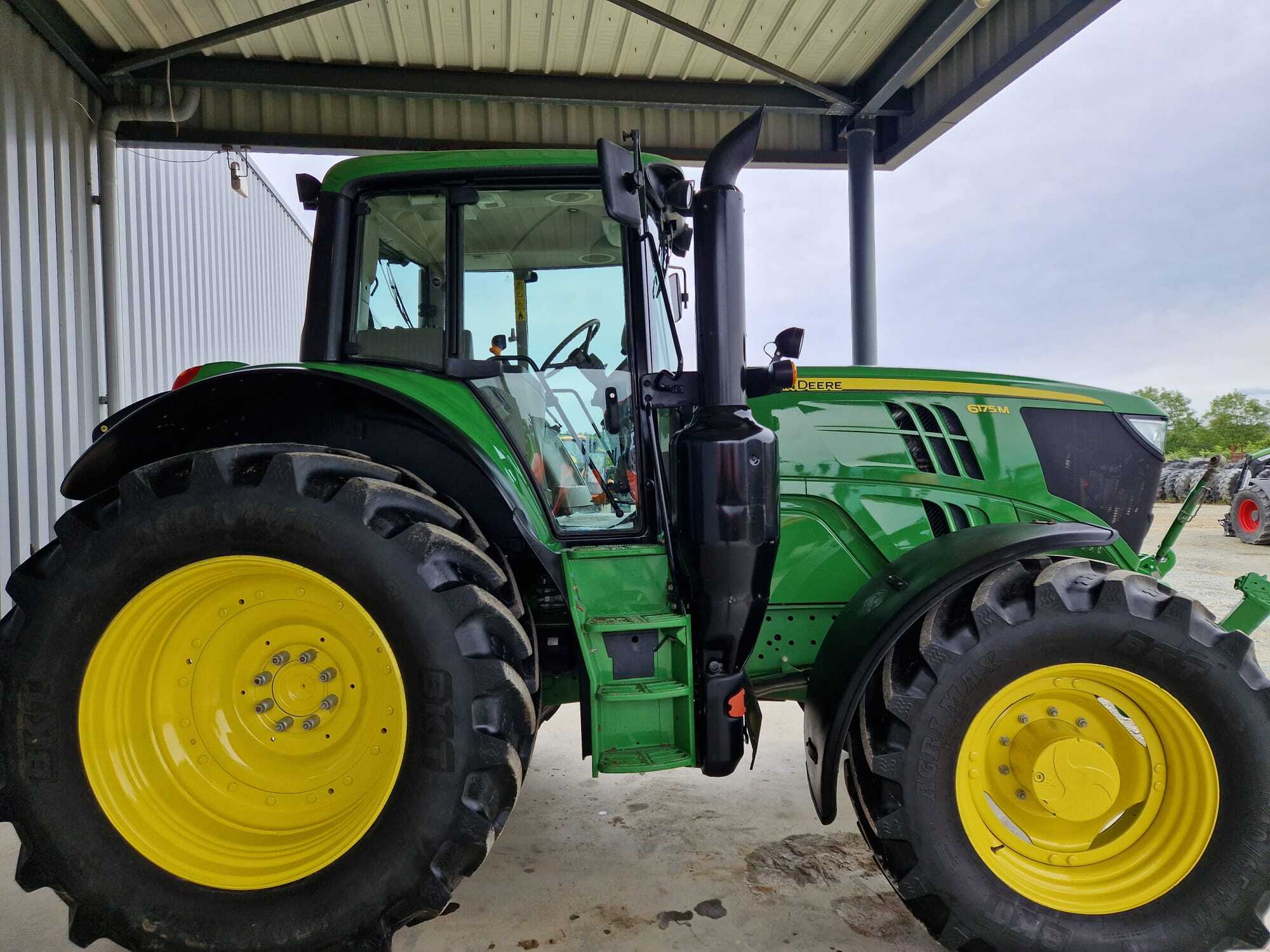 JOHN DEERE 6175M