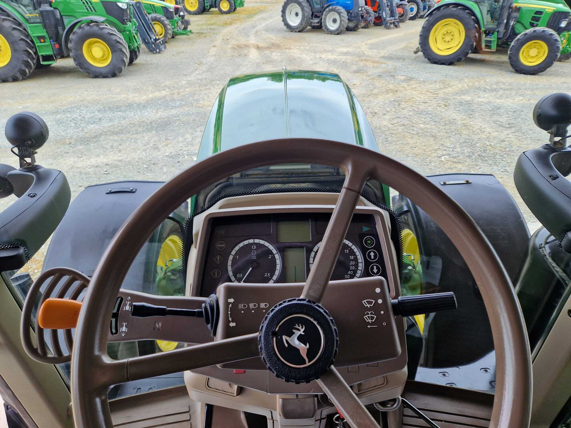 JOHN DEERE 6175M