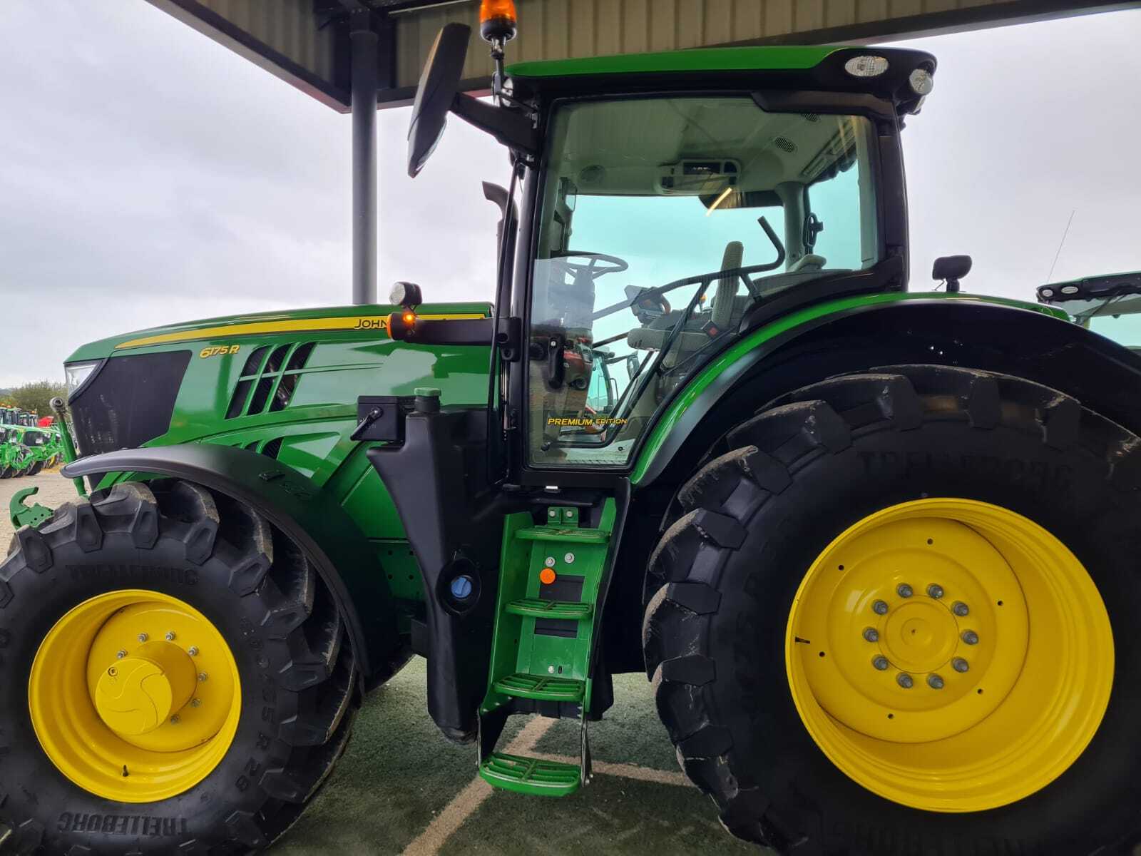 JOHN DEERE 6175R