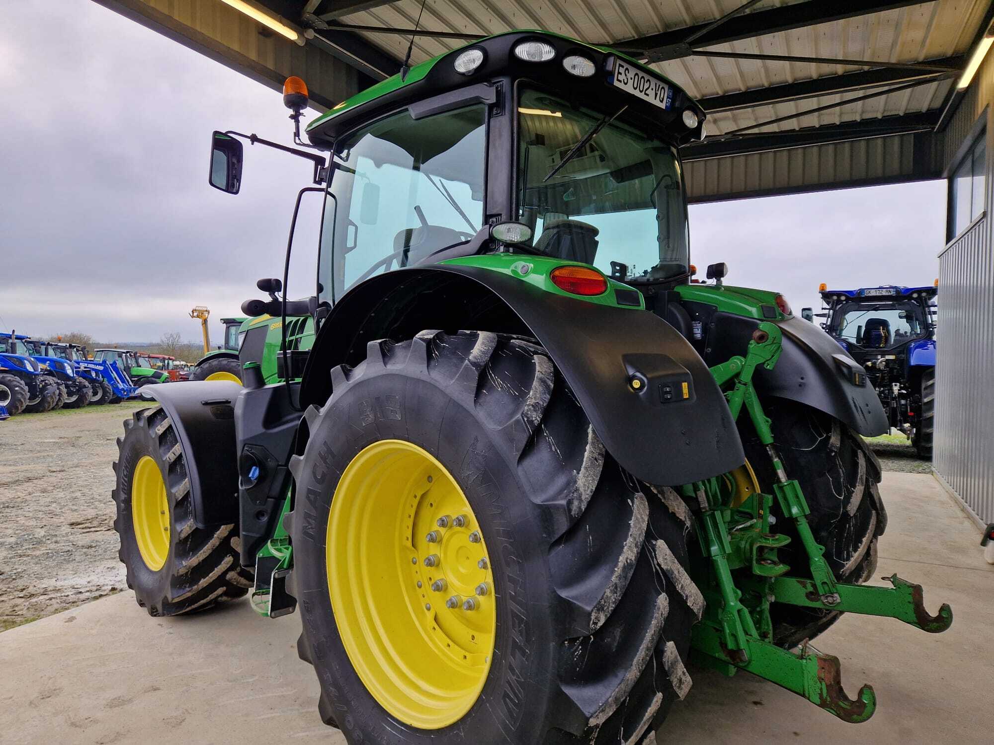 JOHN DEERE 6195R