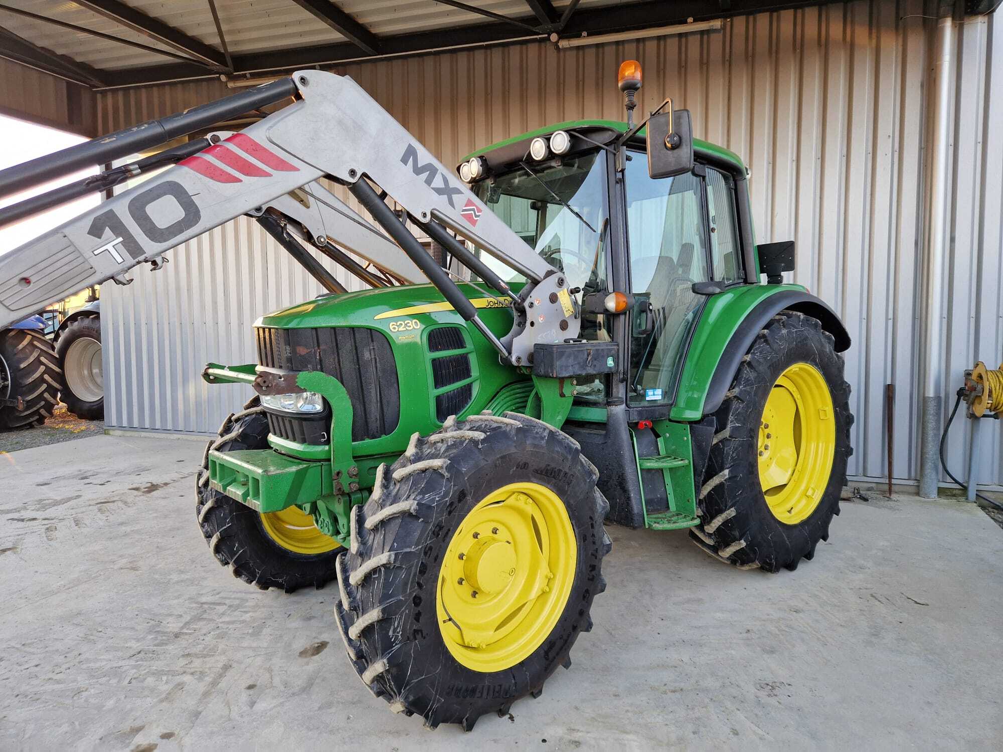 JOHN DEERE 6230 PREMIUM