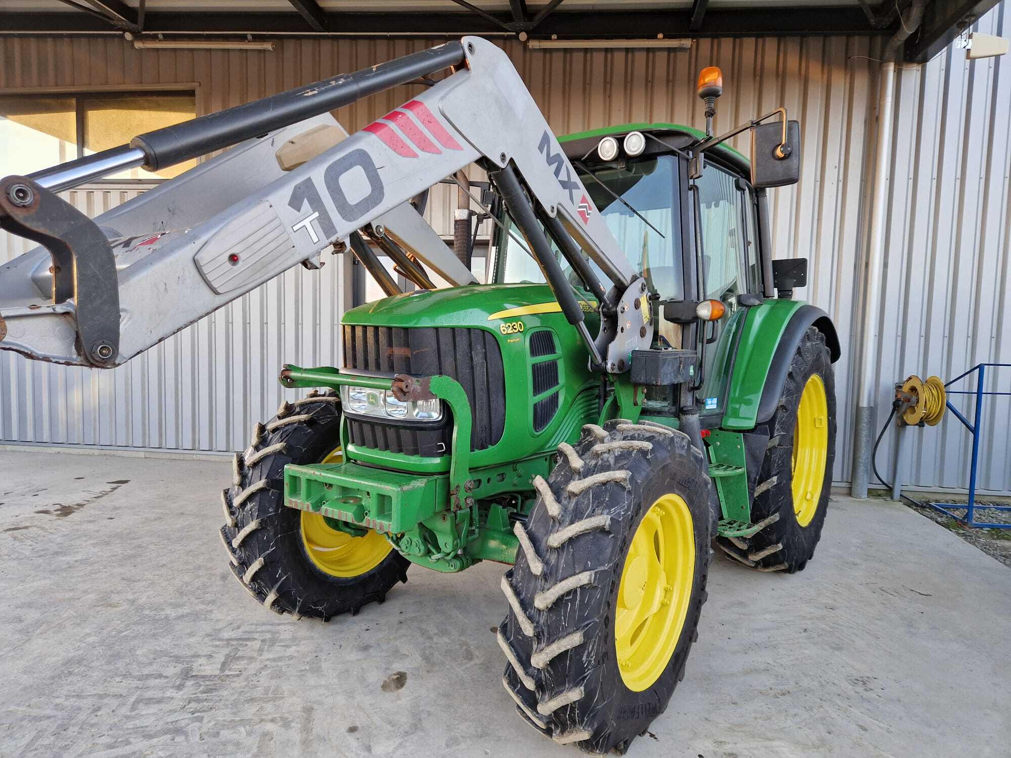 JOHN DEERE 6230 PREMIUM