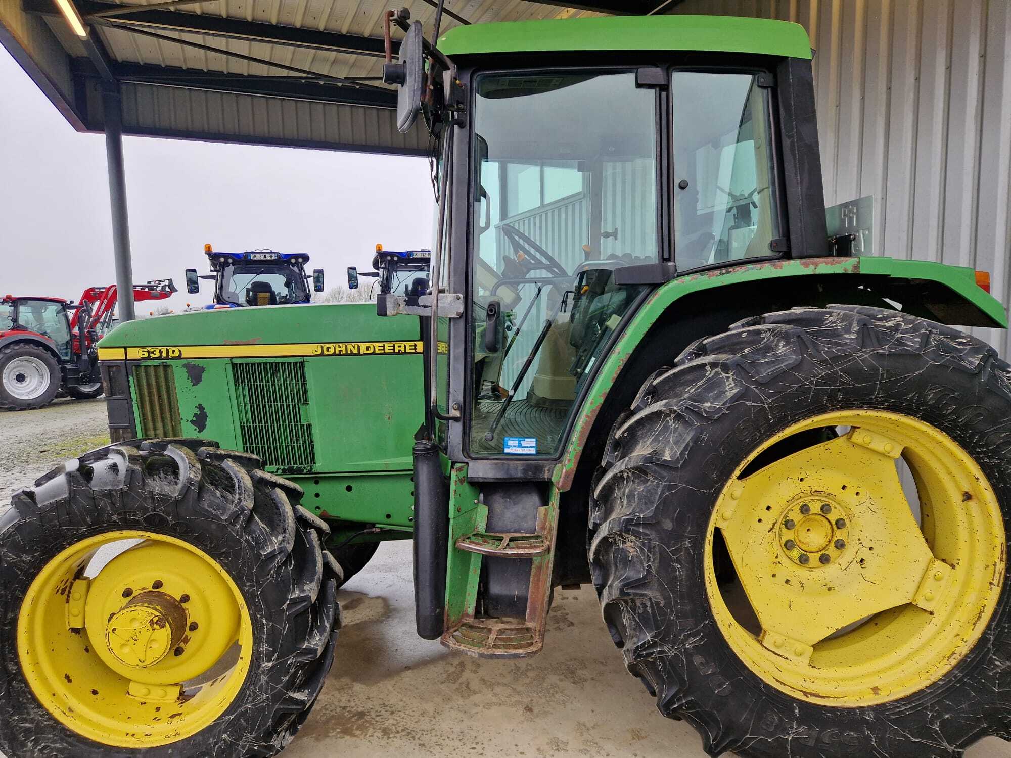 JOHN DEERE 6310