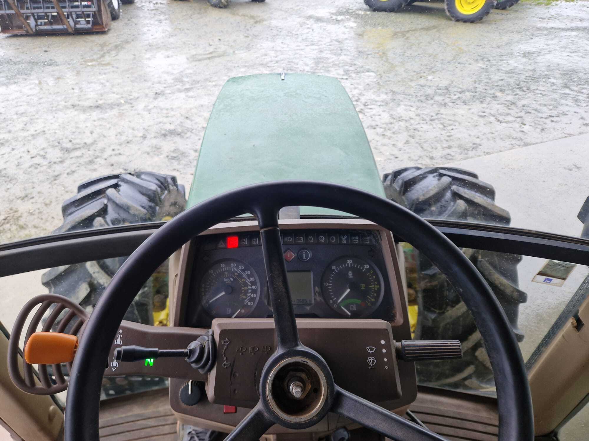 JOHN DEERE 6310