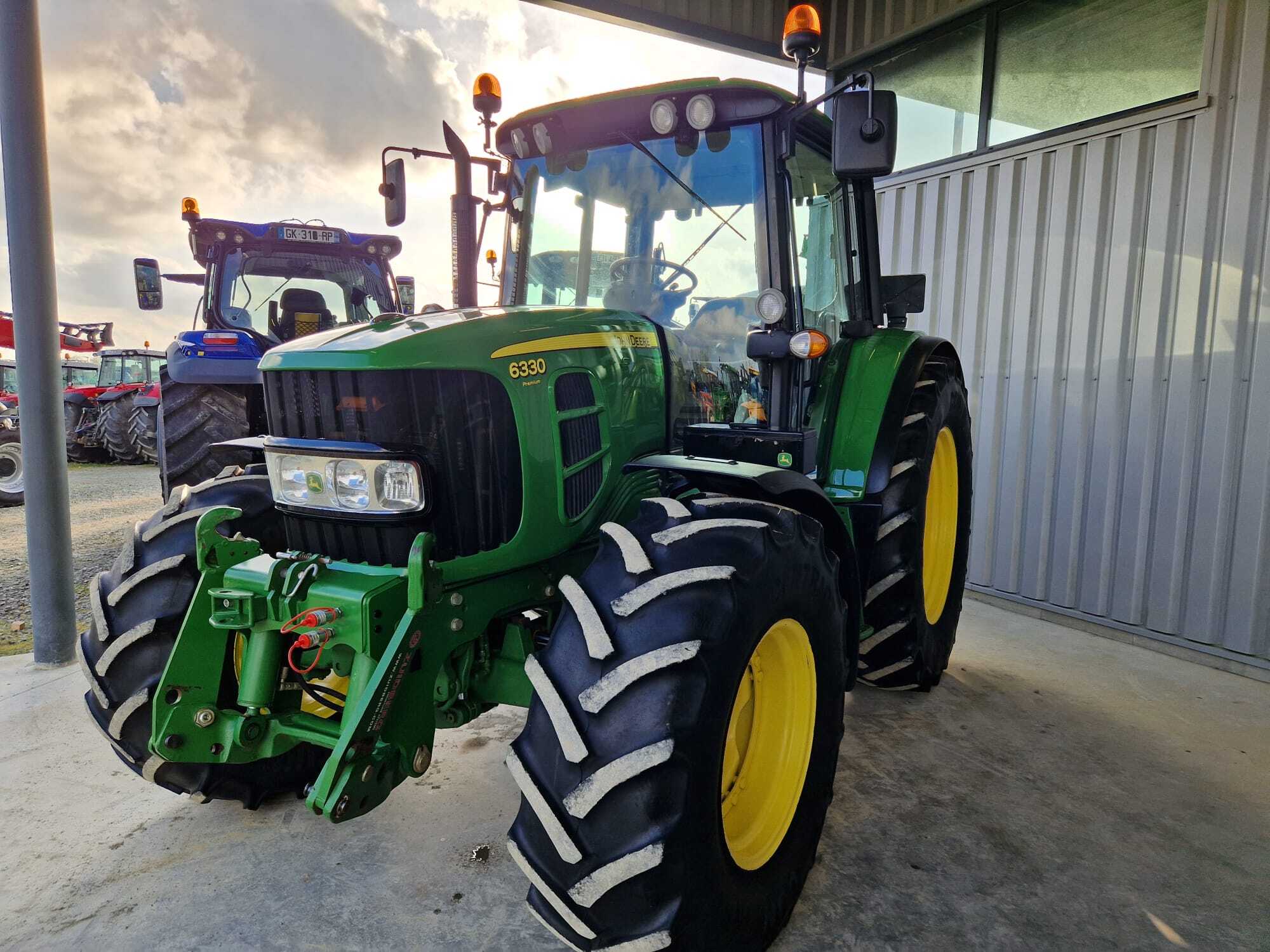 JOHN DEERE 6330 PREMIUM