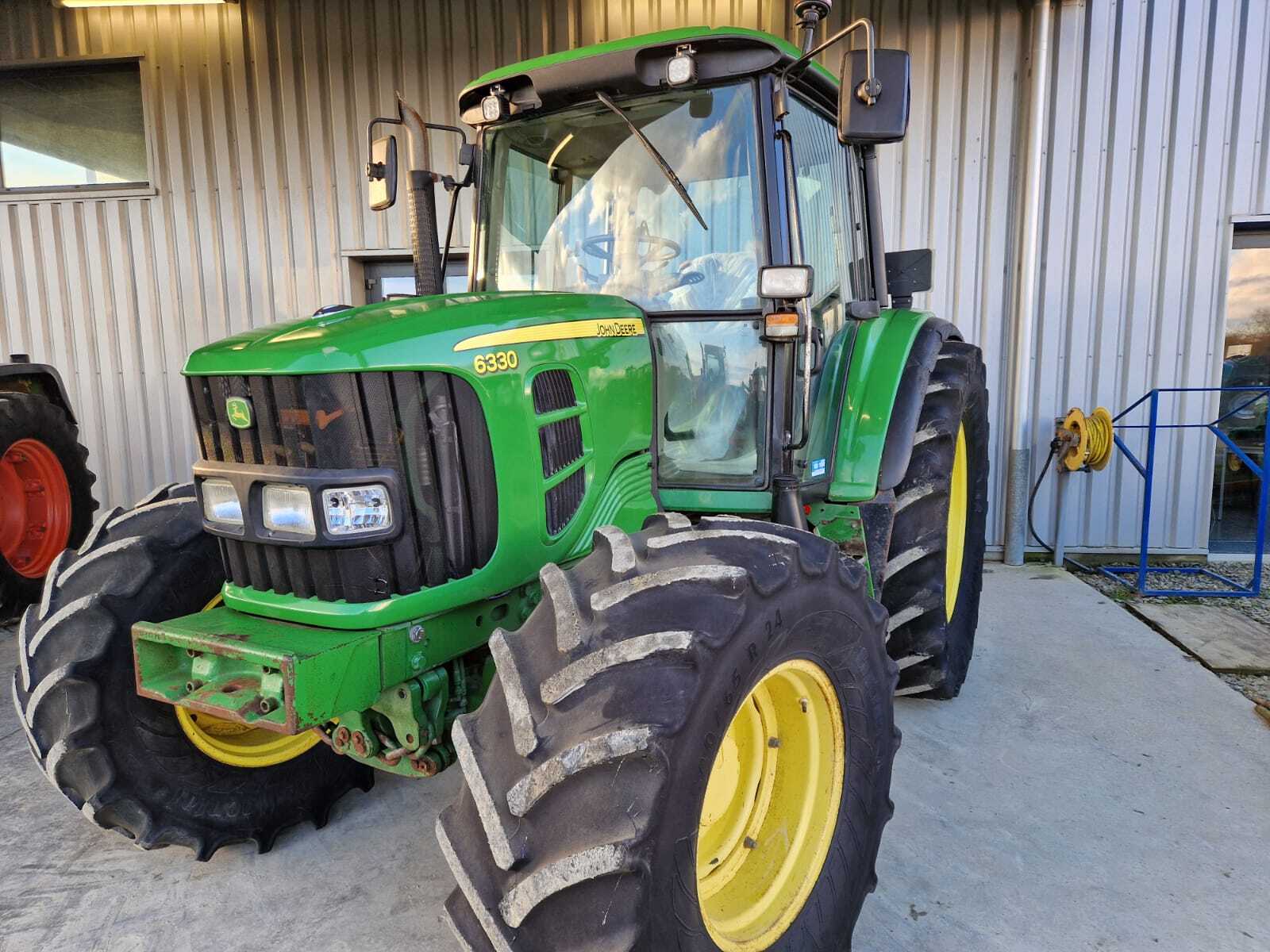 JOHN DEERE 6330 STANDARD