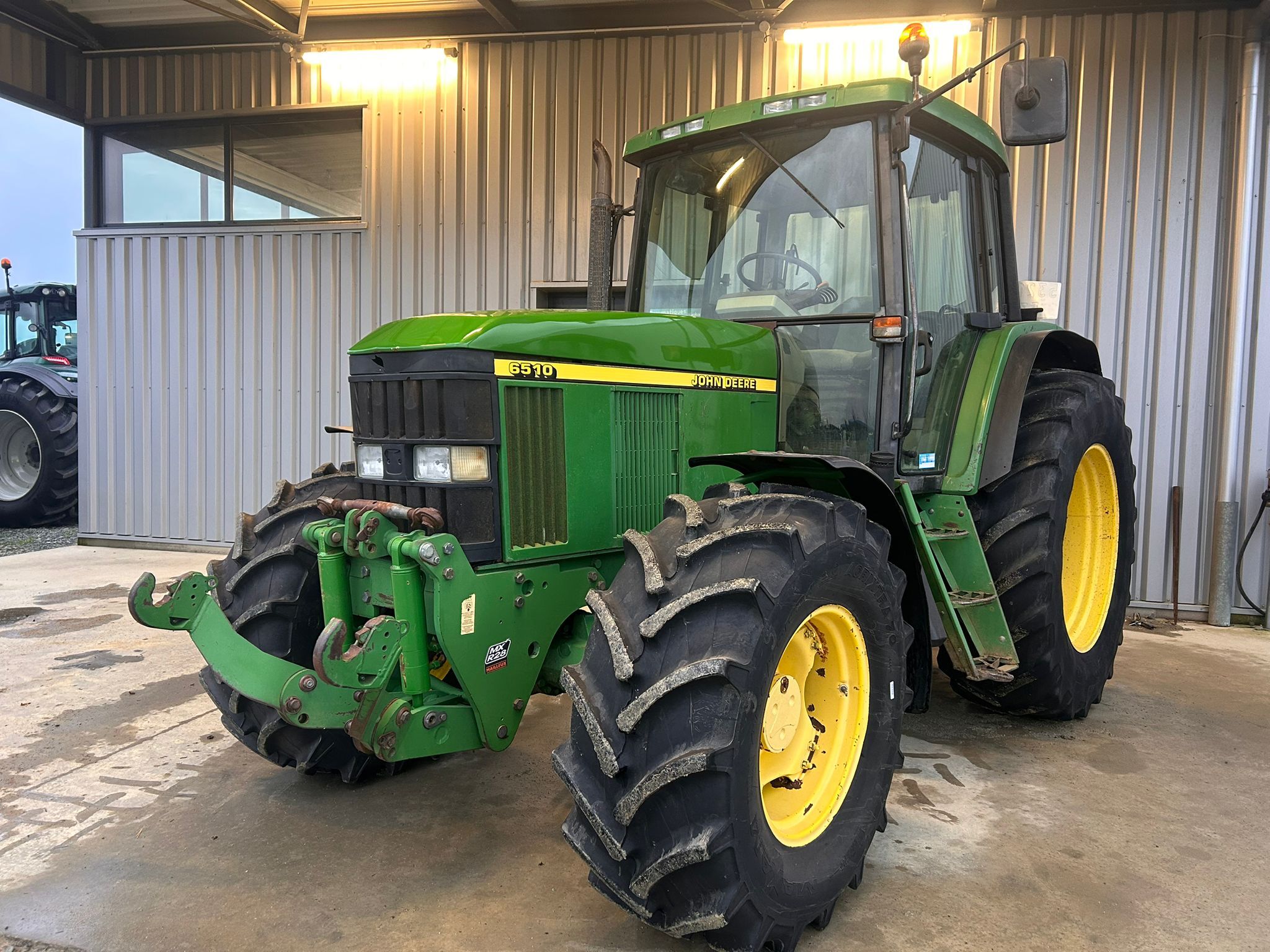 JOHN DEERE 6510