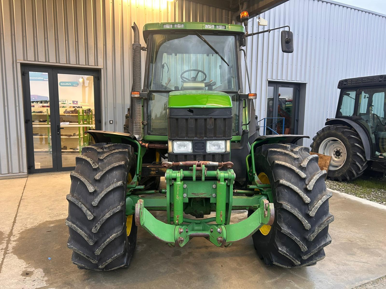 JOHN DEERE 6510