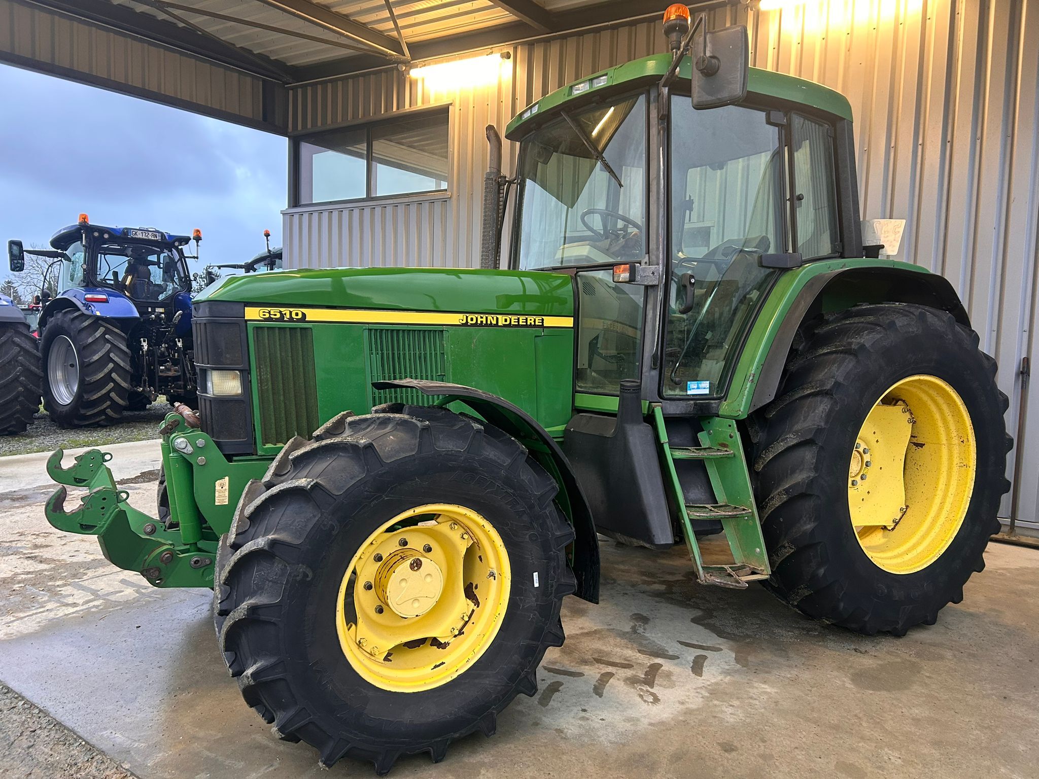 JOHN DEERE 6510