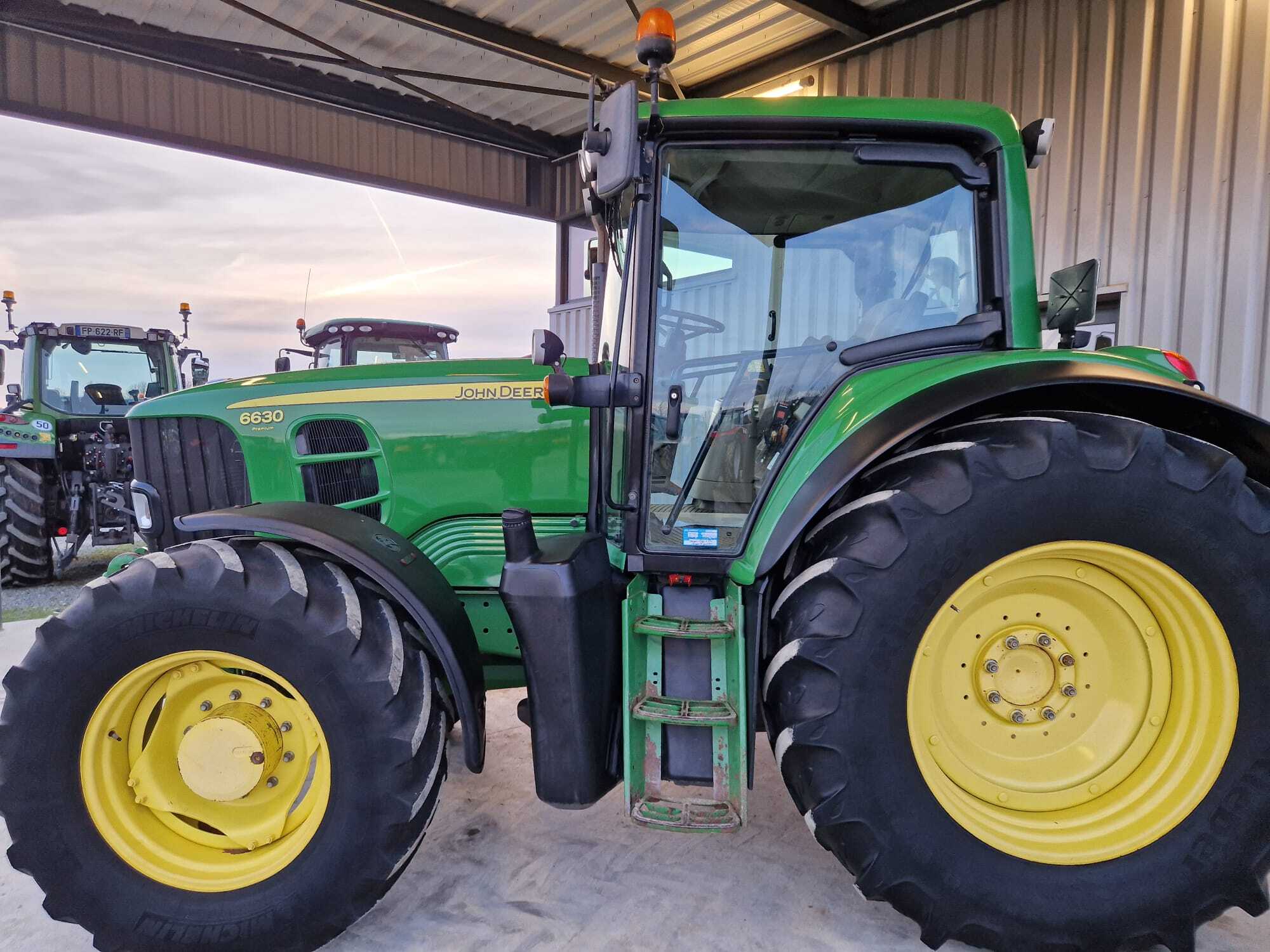 JOHN DEERE 6630 PREMIUM