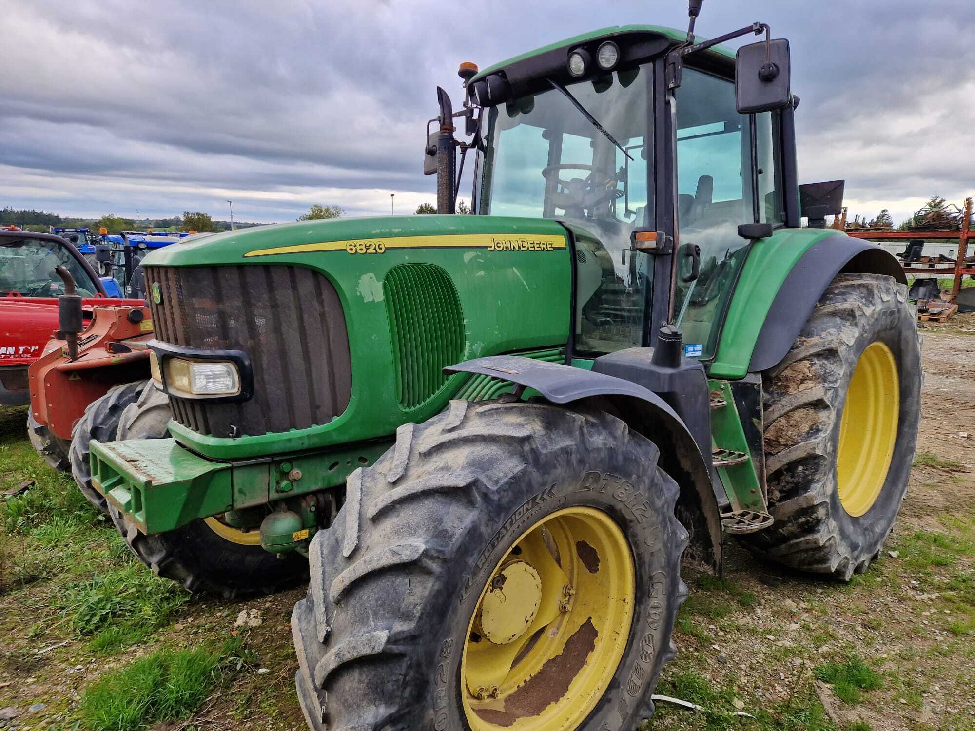 JOHN DEERE 6820 PREMIUM