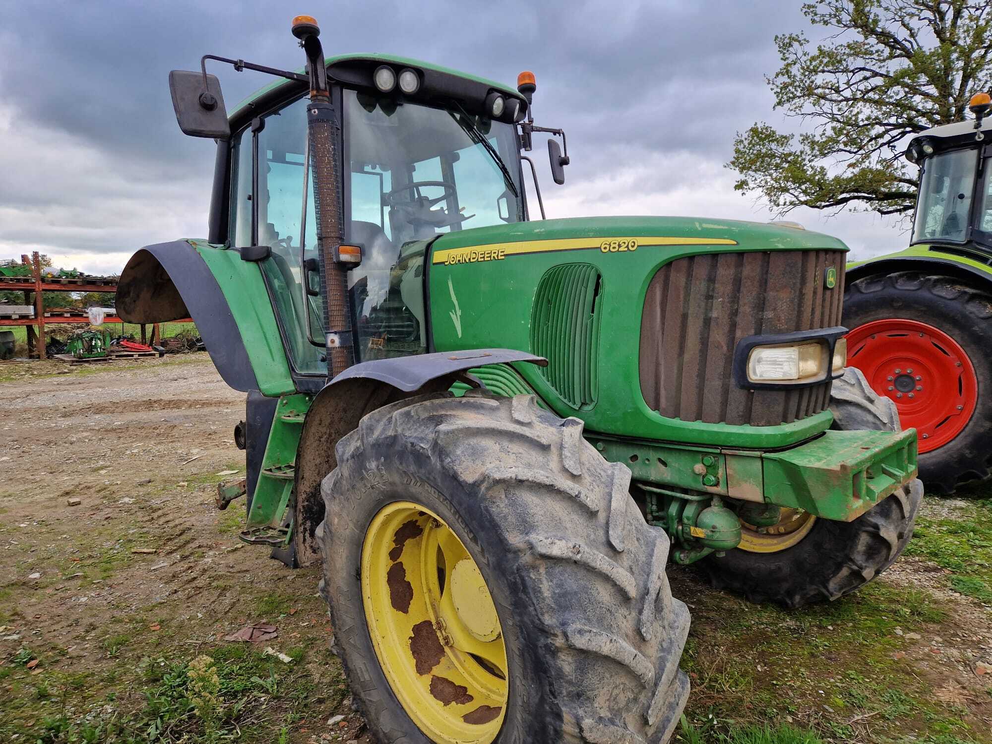 JOHN DEERE 6820 PREMIUM