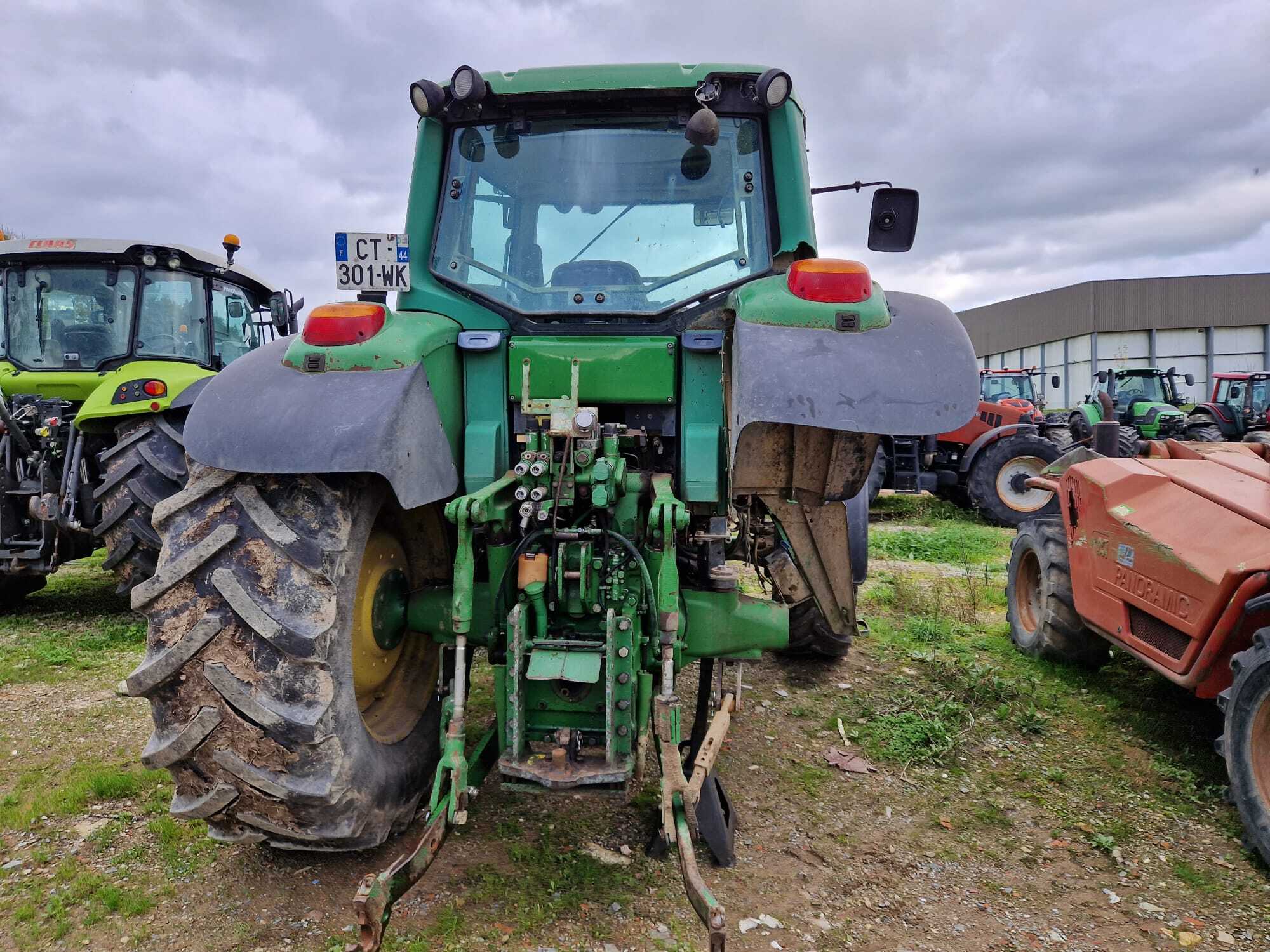 JOHN DEERE 6820 PREMIUM