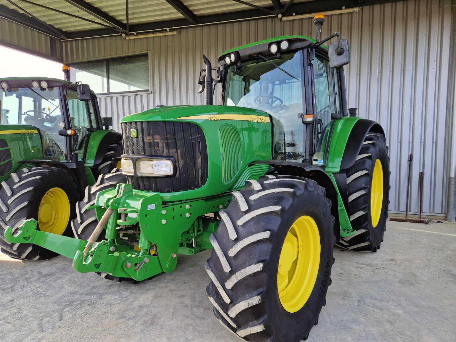 JOHN DEERE 6820 PREMIUM