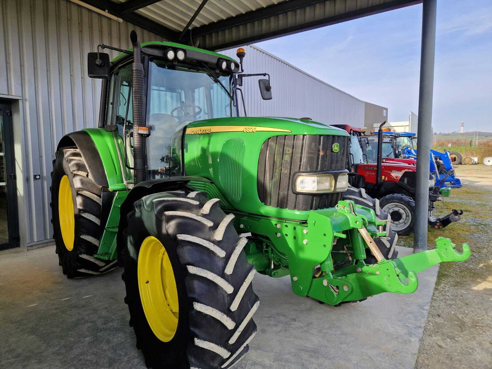 JOHN DEERE 6820 PREMIUM