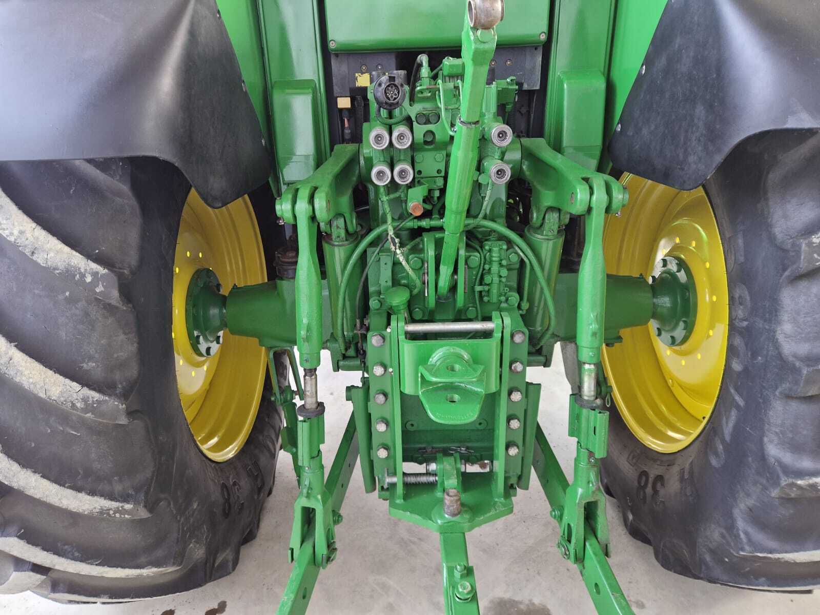 JOHN DEERE 6820 PREMIUM