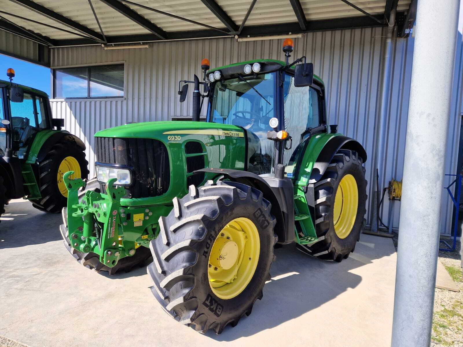 JOHN DEERE 6930 PREMIUM