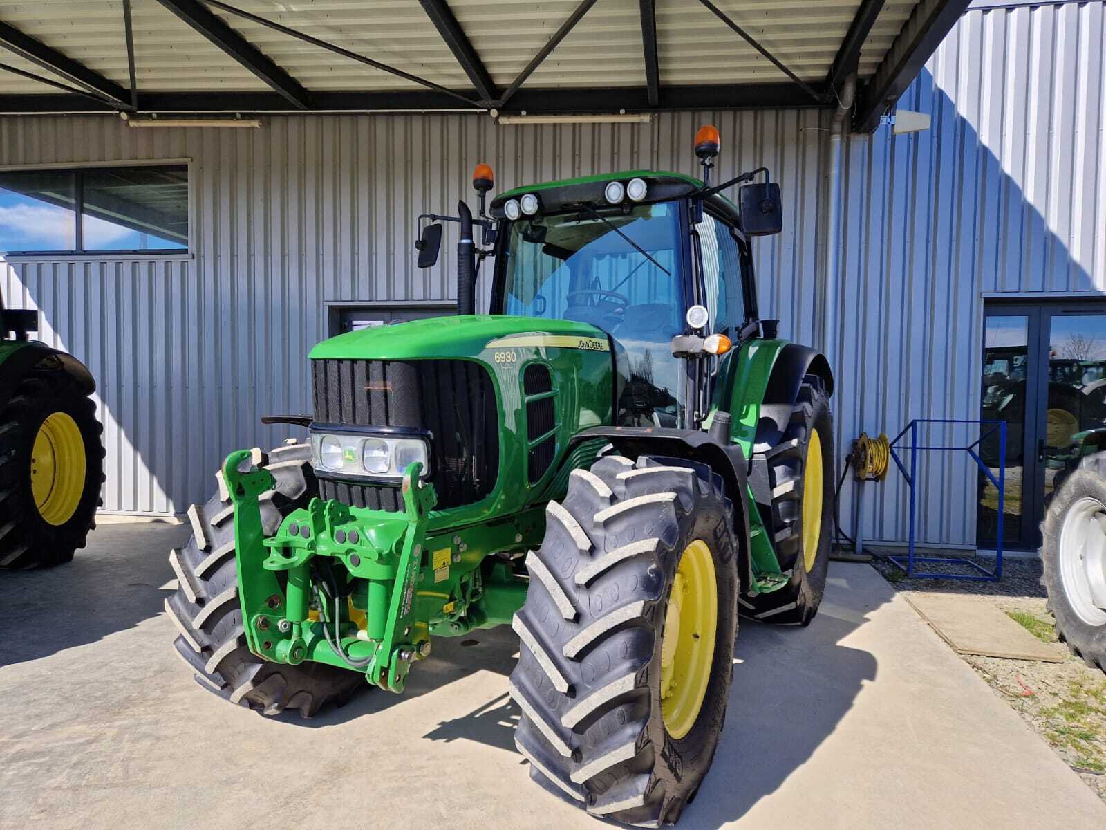 JOHN DEERE 6930 PREMIUM