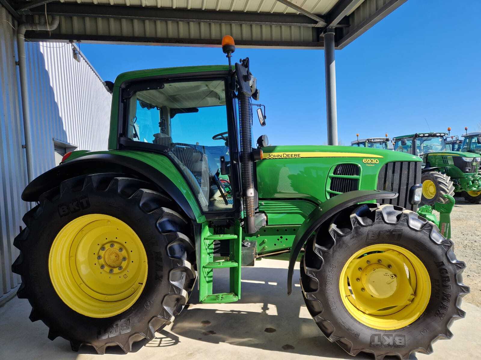 JOHN DEERE 6930 PREMIUM