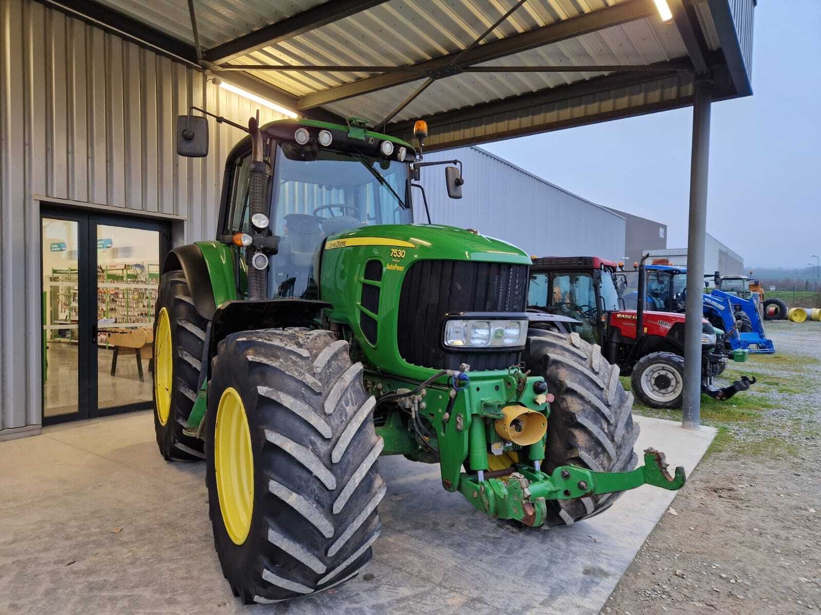 JOHN DEERE 7530 PREMIUM