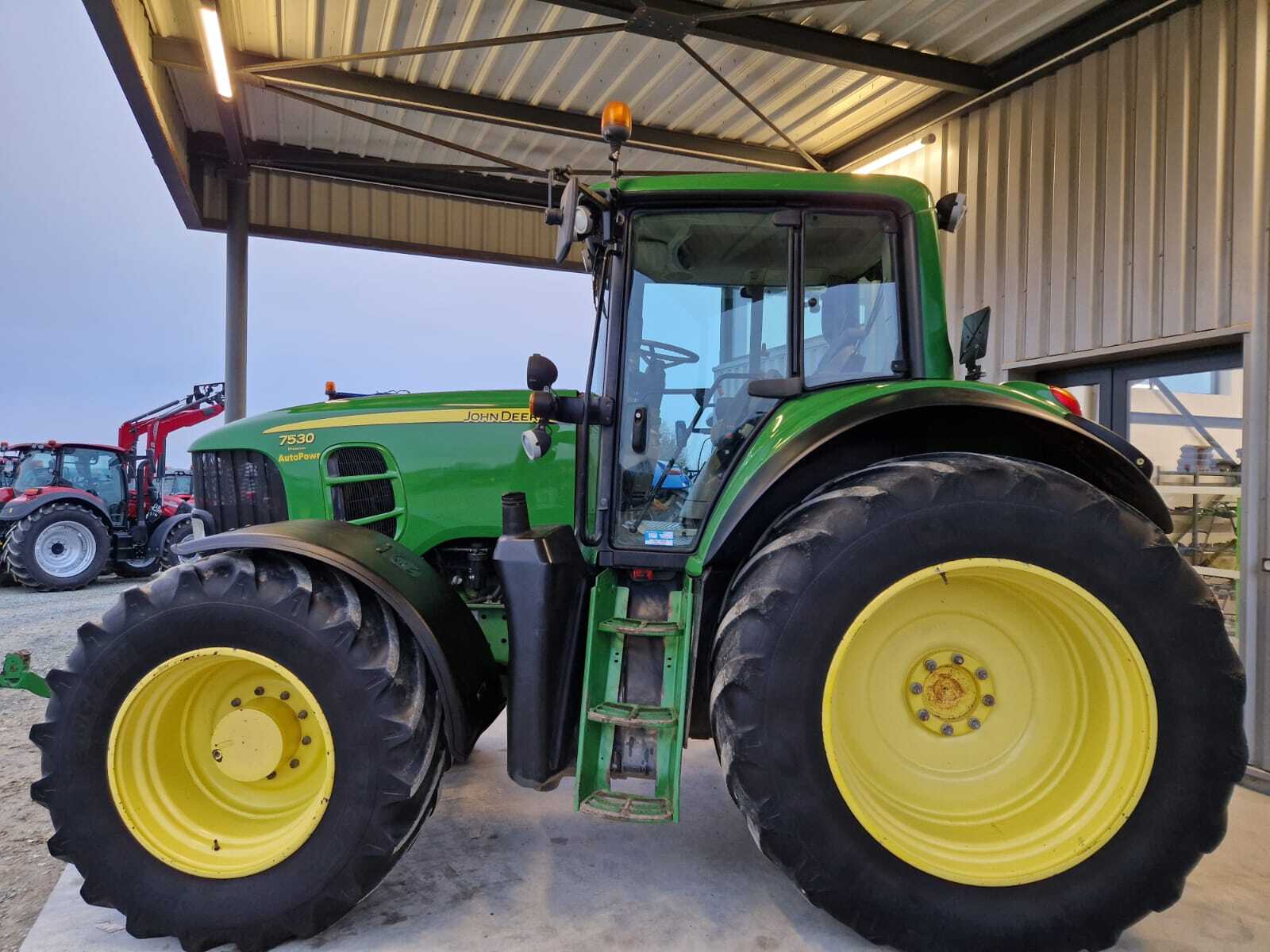 JOHN DEERE 7530 PREMIUM