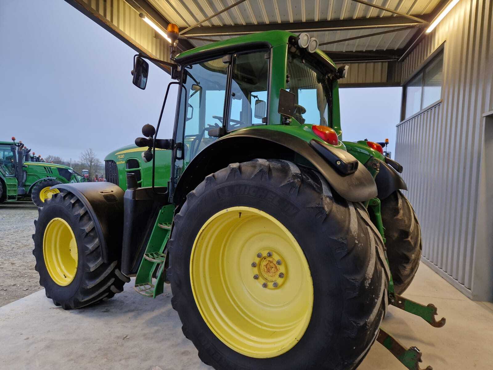 JOHN DEERE 7530 PREMIUM