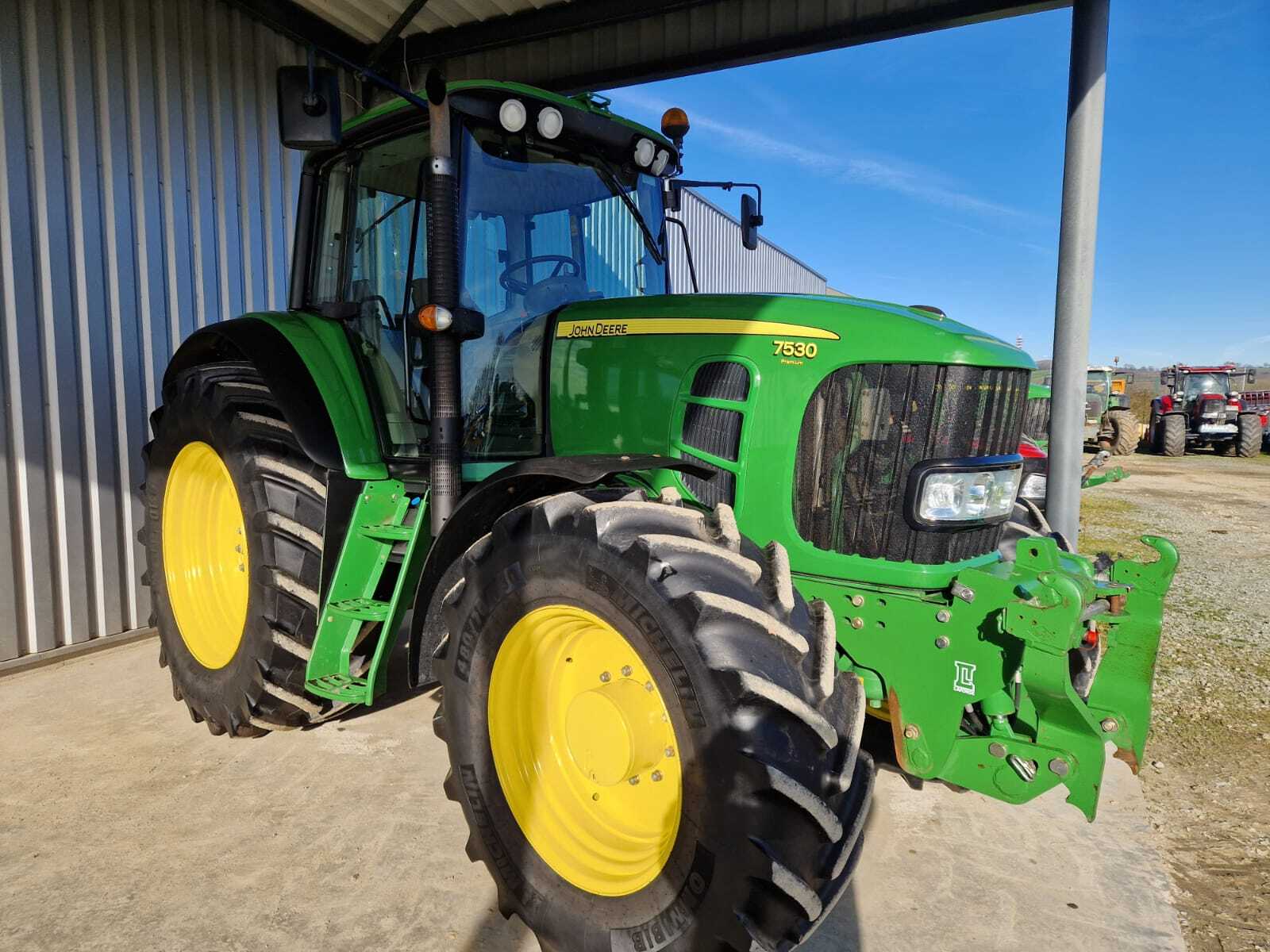 JOHN DEERE 7530 PREMIUM