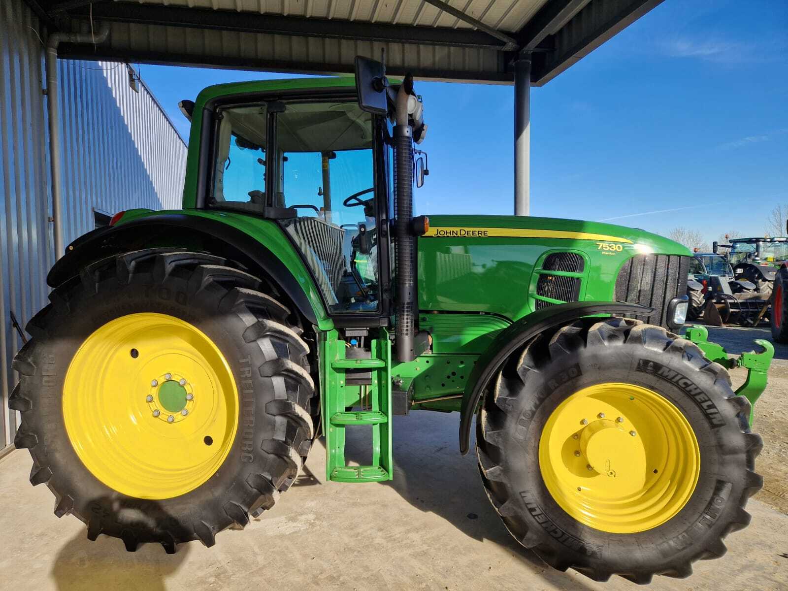 JOHN DEERE 7530 PREMIUM