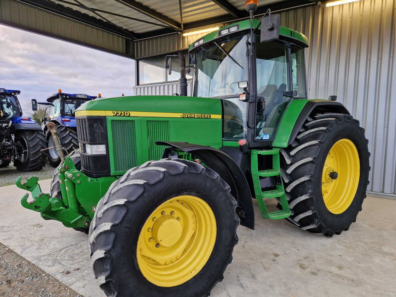 JOHN DEERE 7710 TLS