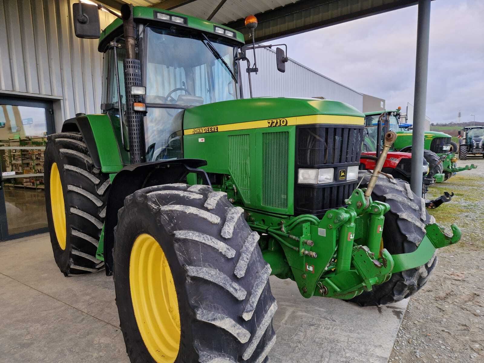 JOHN DEERE 7710 TLS