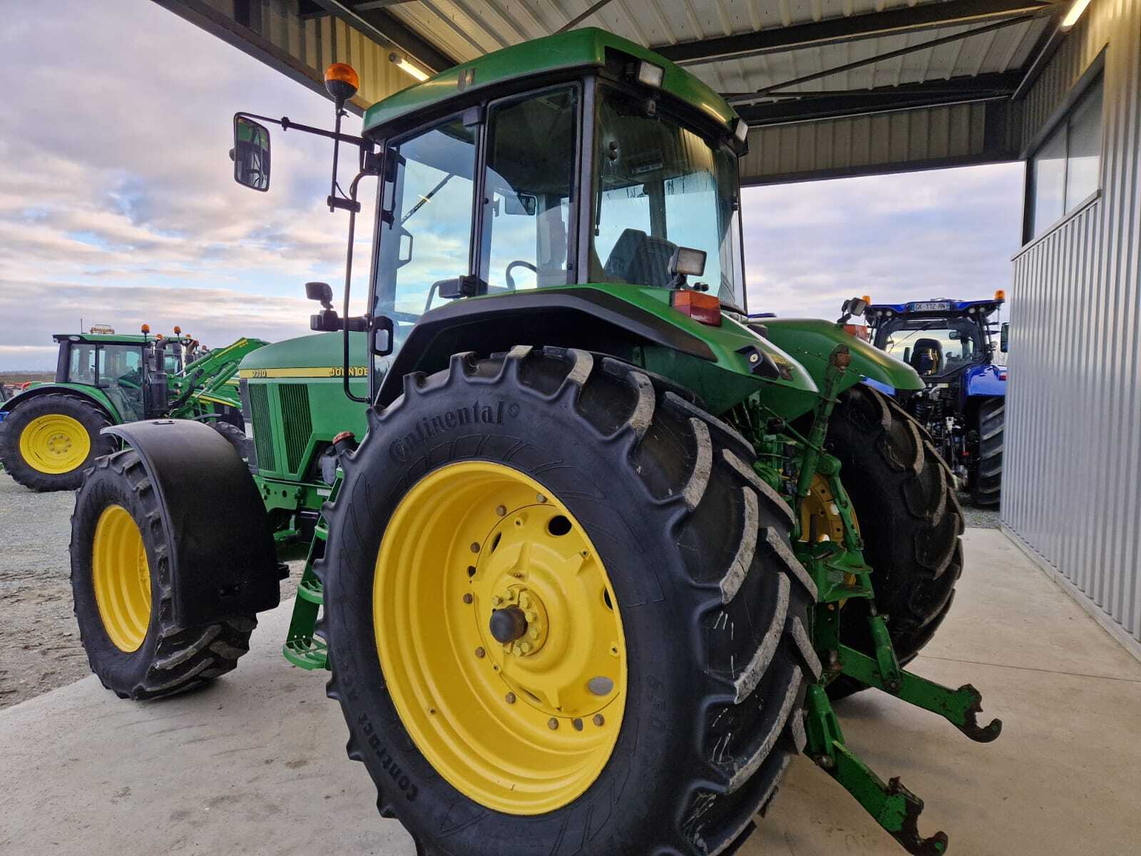 JOHN DEERE 7710 TLS