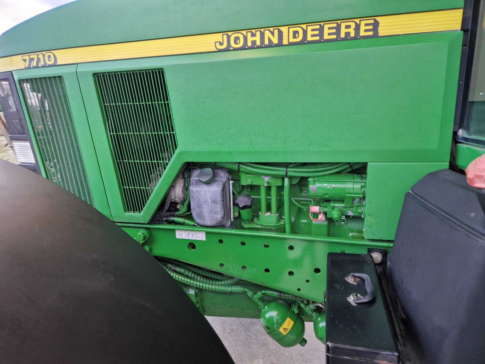 JOHN DEERE 7710 TLS