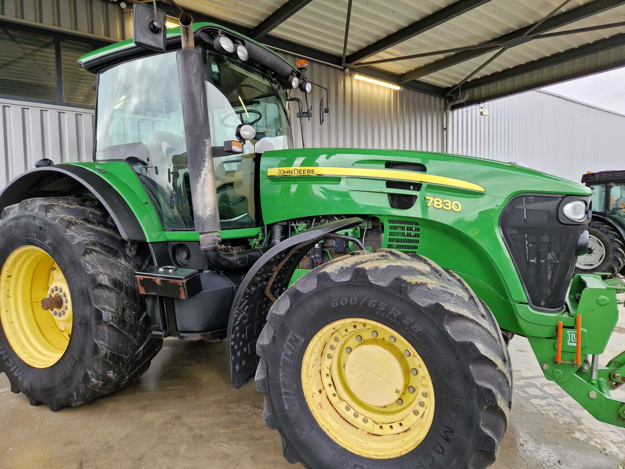 JOHN DEERE 7830