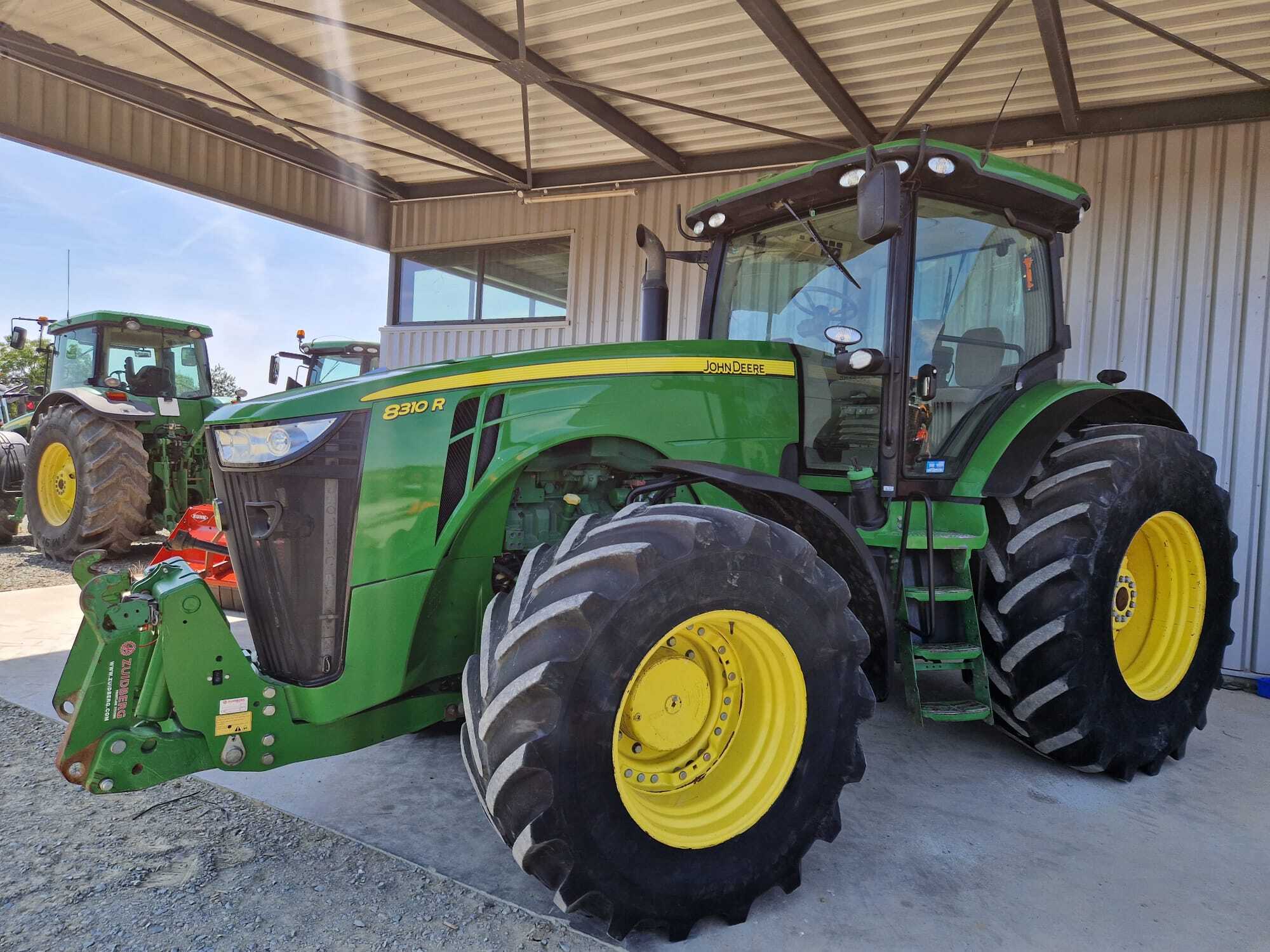 JOHN DEERE 8310R