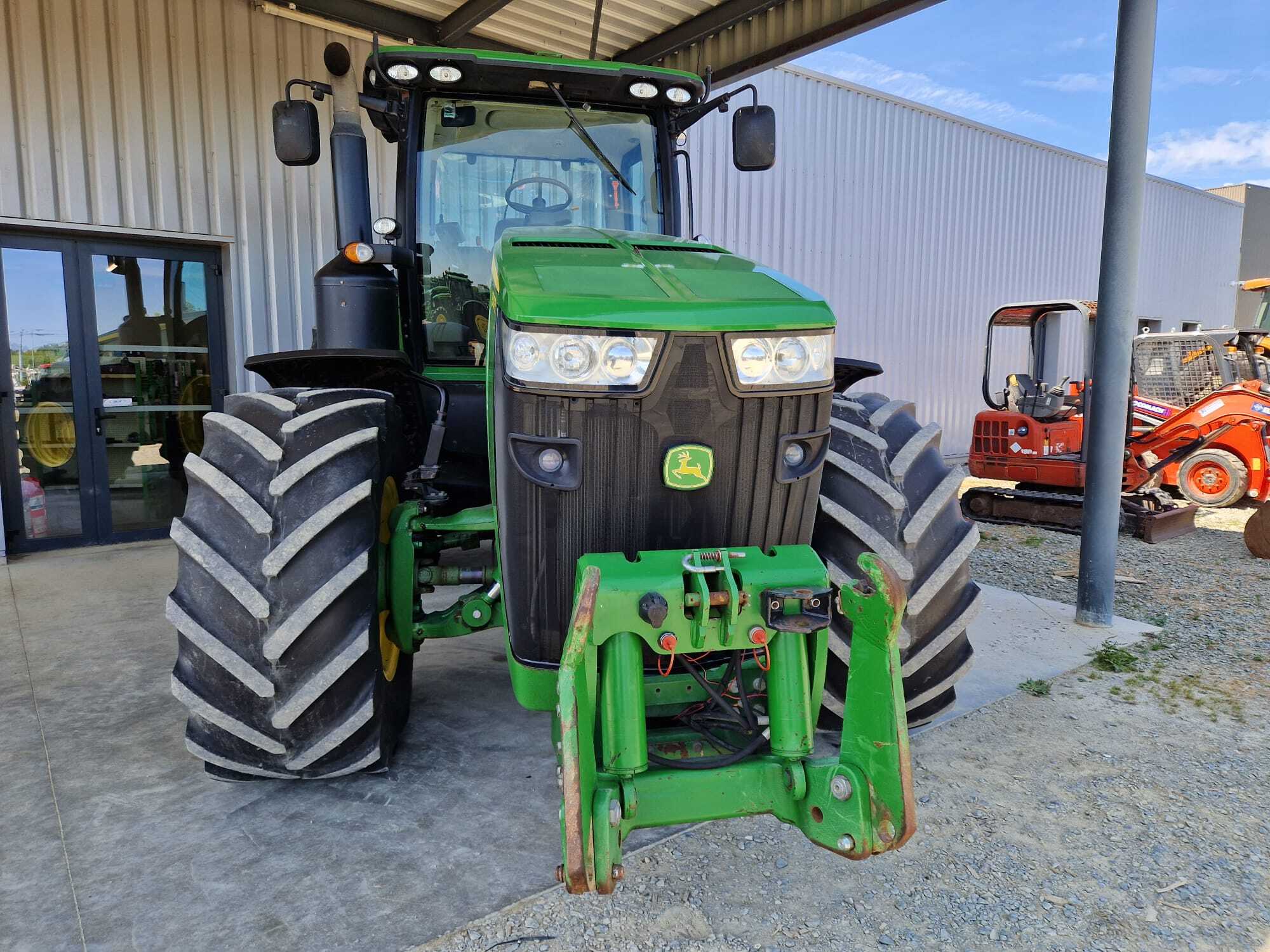 JOHN DEERE 8310R