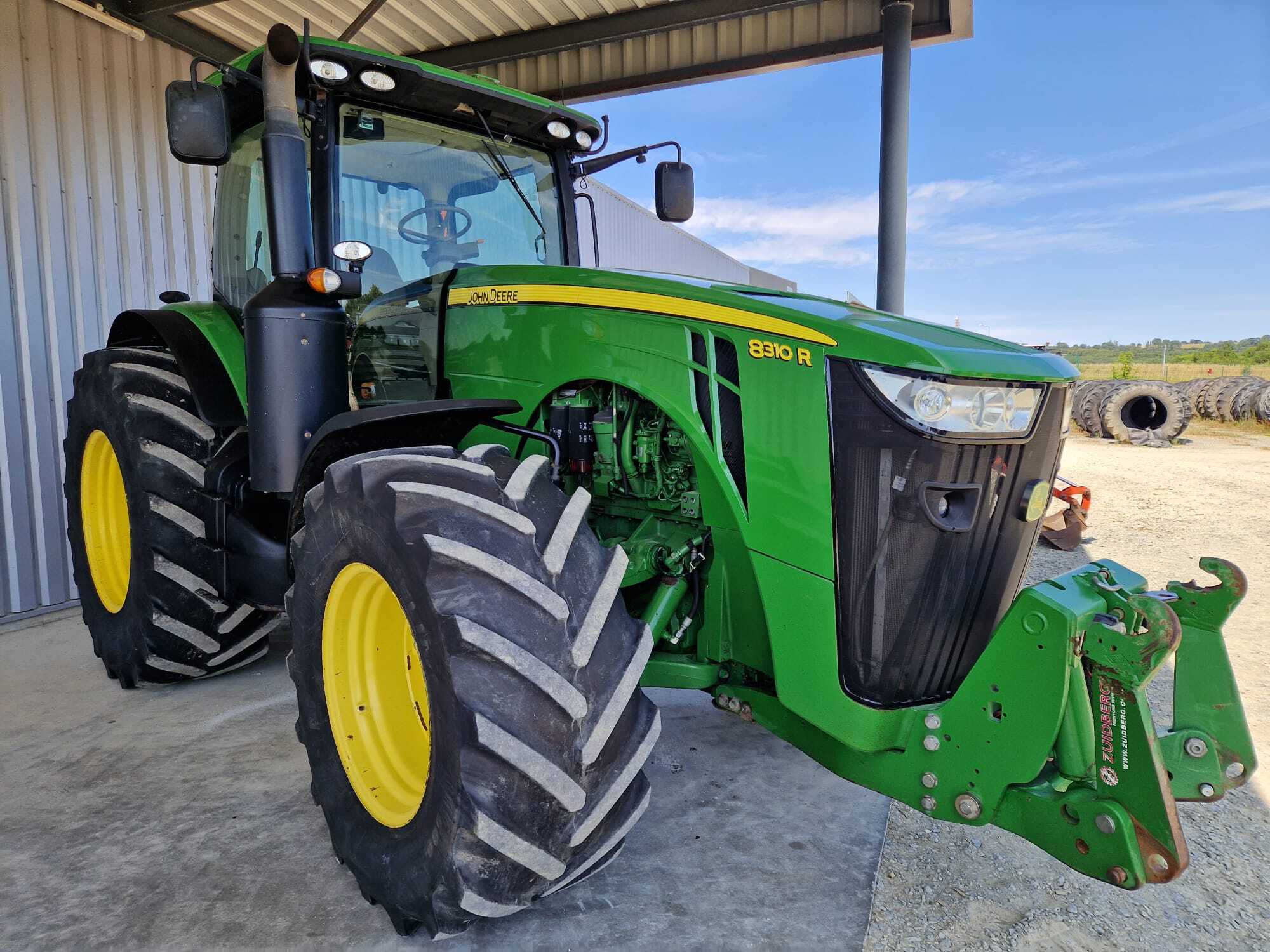 JOHN DEERE 8310R