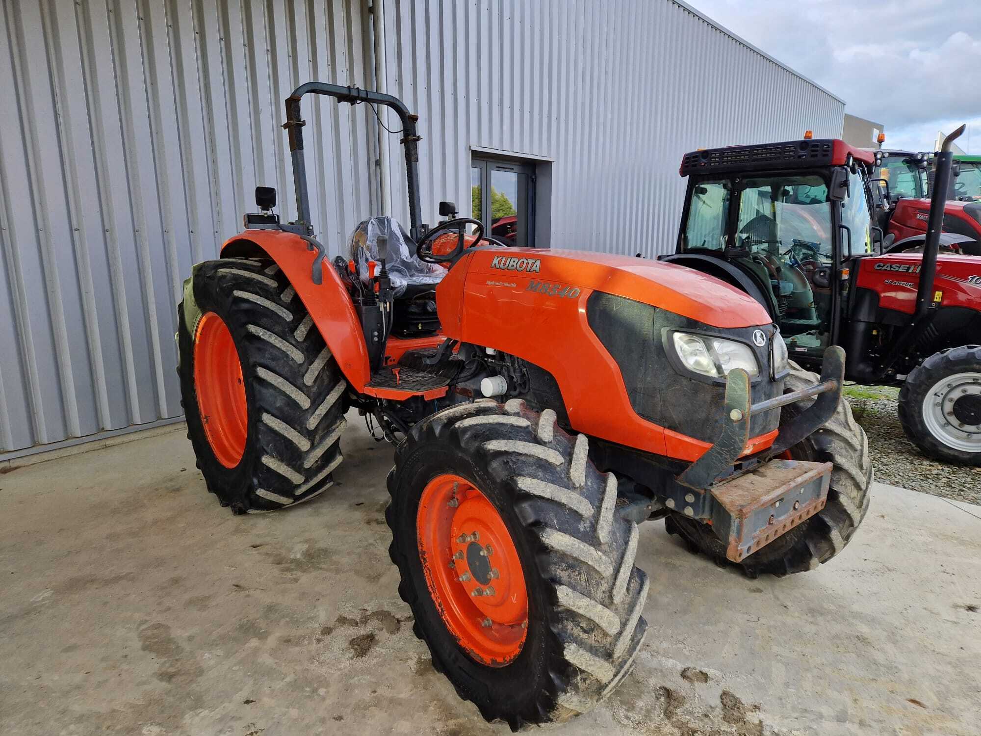 KUBOTA M8540