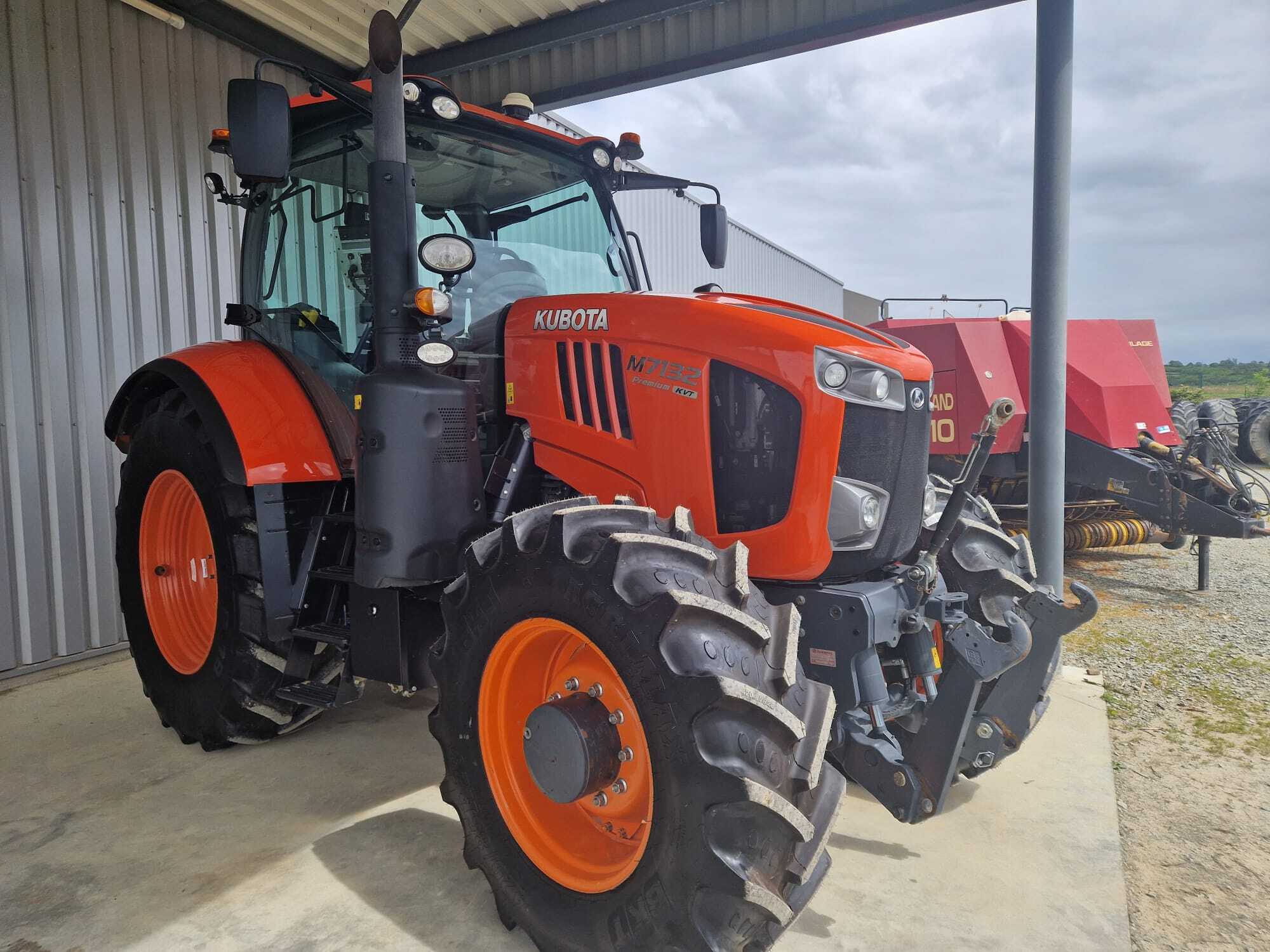 KUBOTA M7.132 KVT