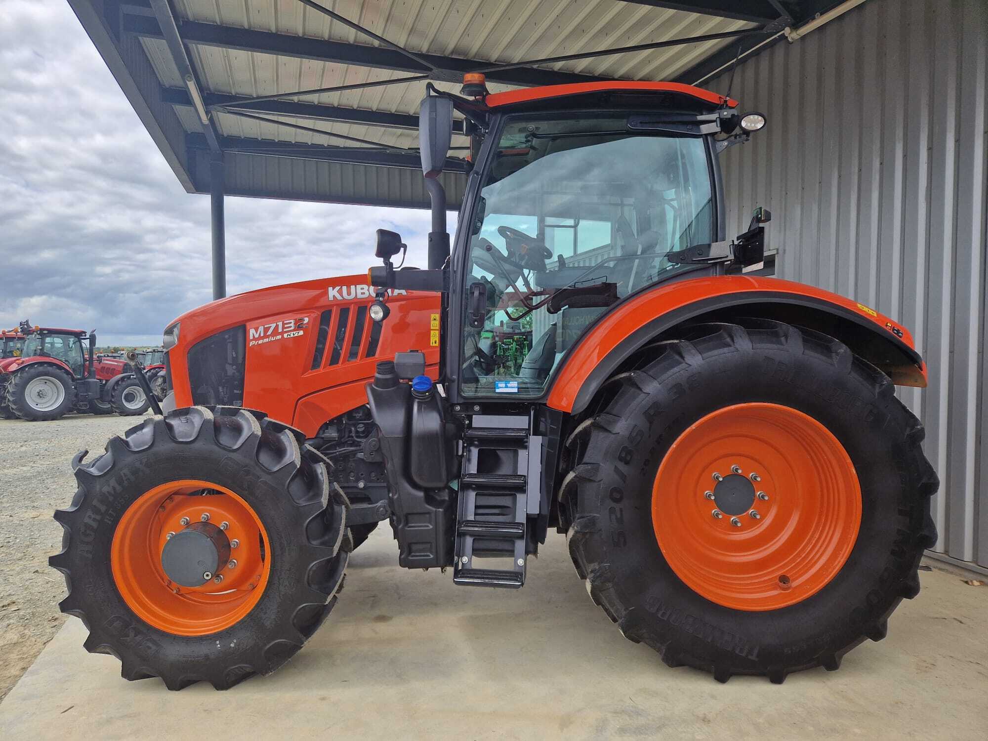 KUBOTA M7.132 KVT