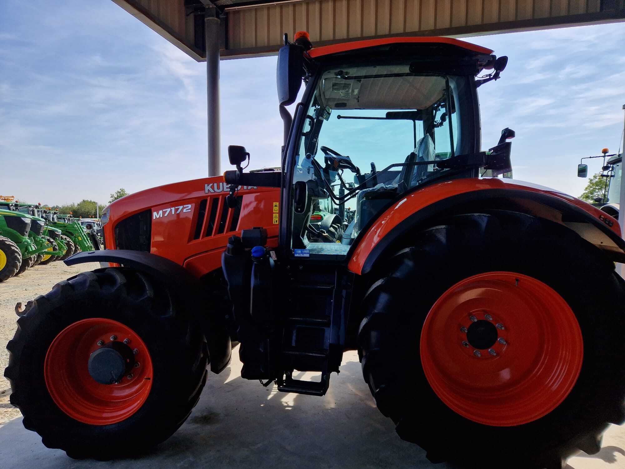 KUBOTA M7172 PREMIUM