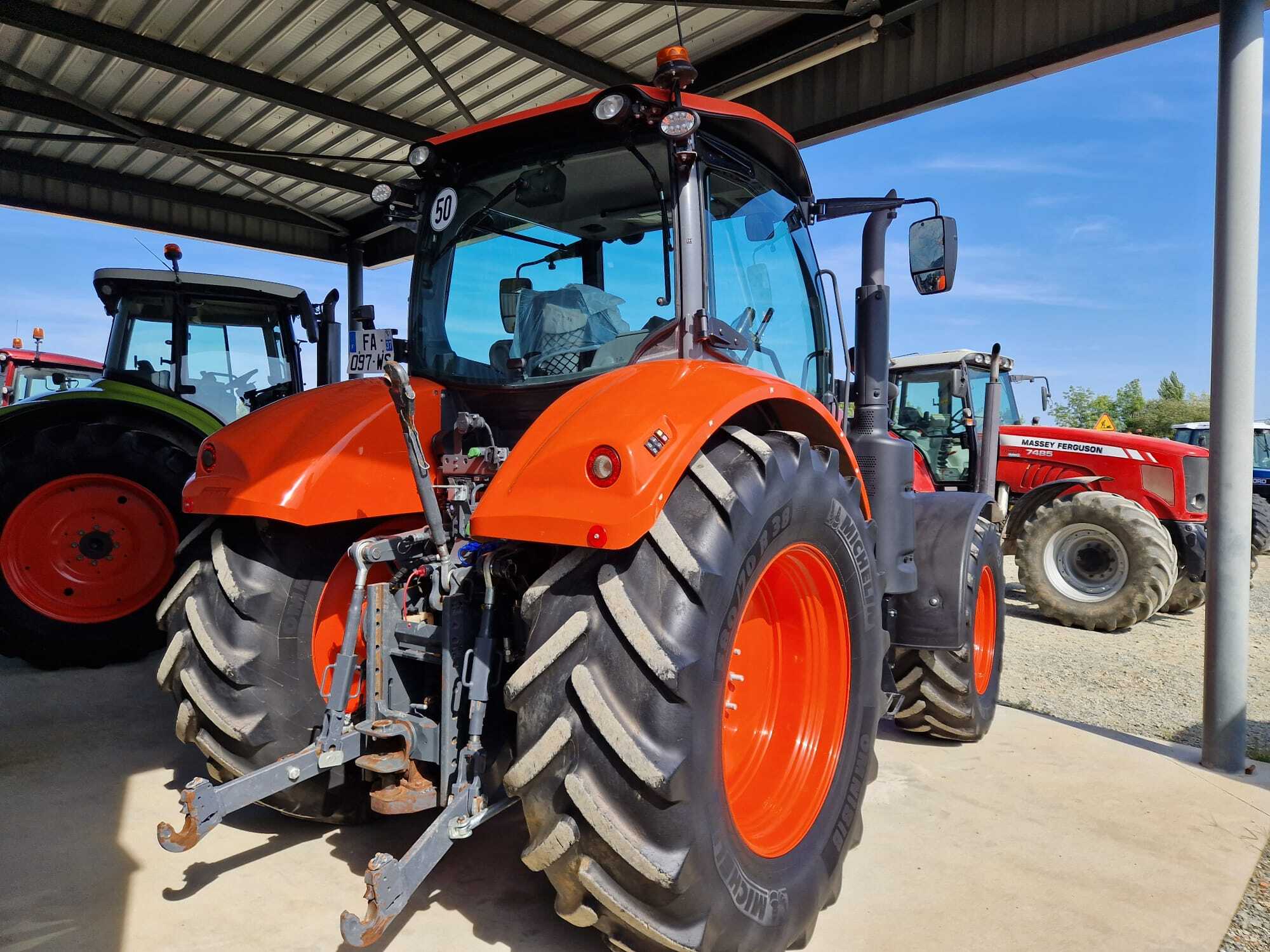 KUBOTA M7172 PREMIUM