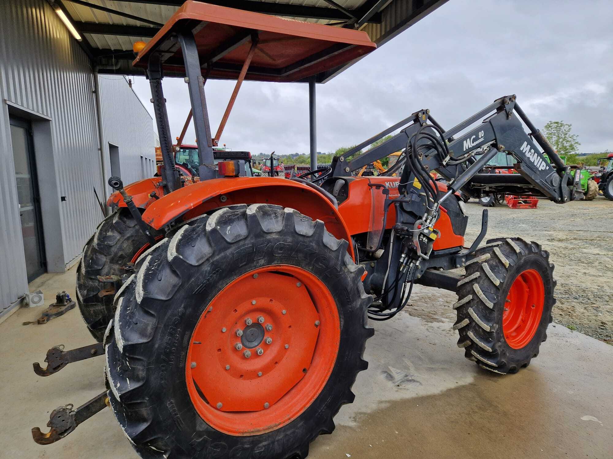 KUBOTA M9960