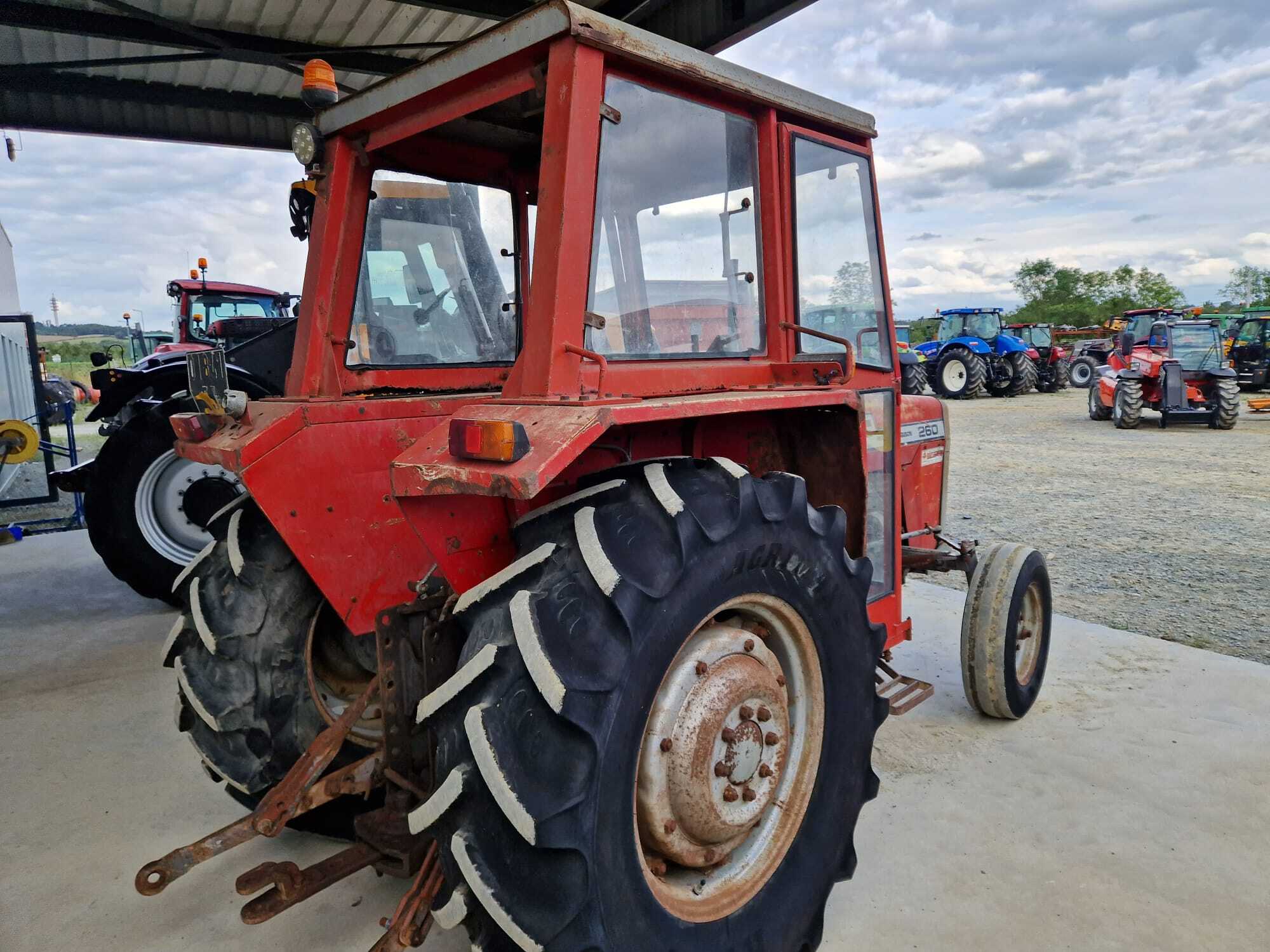 MASSEY FERGUSON 260