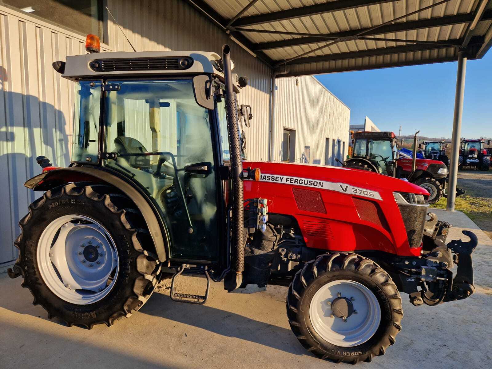 MASSEY FERGUSON 3709V