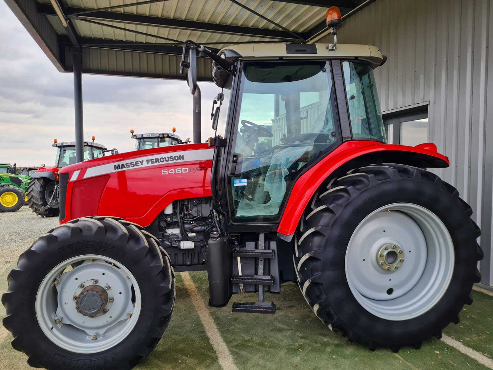 MASSEY FERGUSON 5460