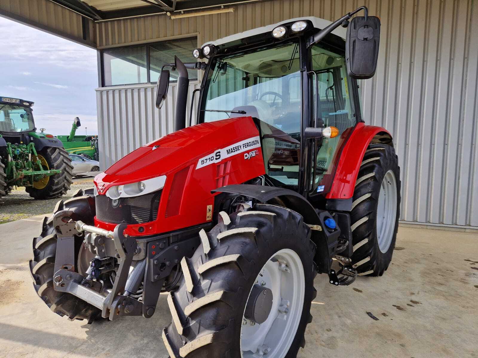 MASSEY FERGUSON 5710S