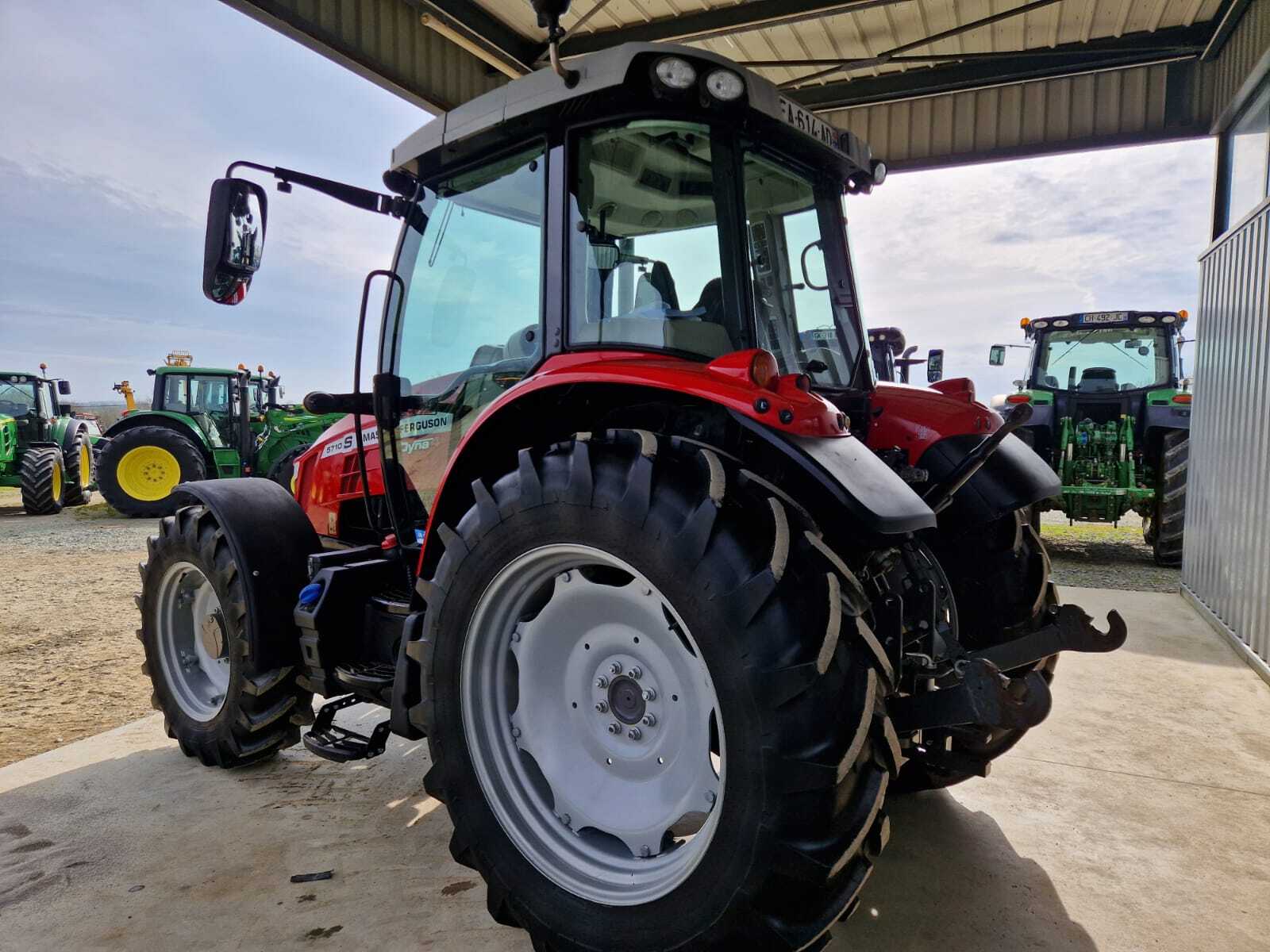 MASSEY FERGUSON 5710S